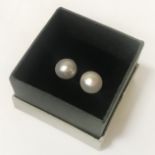 9CT GOLD LARGE PEARL STUD