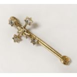 18CT GOLD AND DIAMOND BROOCH
