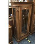 SMALL DISPLAY CABINET