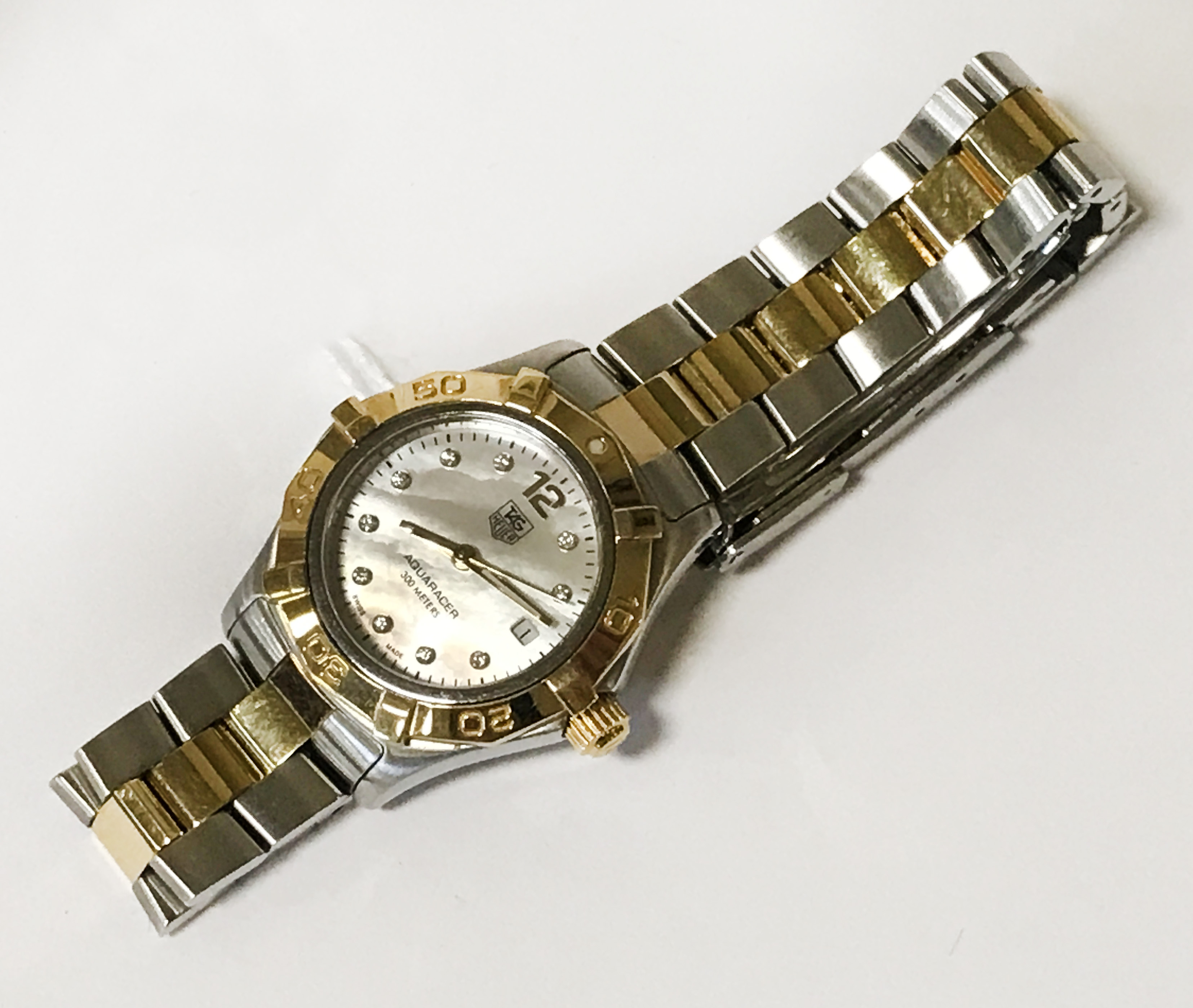 TAG HEUER LADIES WATCH WITH MOTHER OF PEARL DIAL