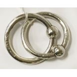TIFFANY & CO 925 SILVER CONJOINED RATTLE/TEETHING RINGS
