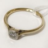 18CT GOLD DIAMOND SOLITAIRE RING SIZE Q