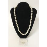 9CT GOLD PEARL NECKLACE WITH MATCHING EARRINGS