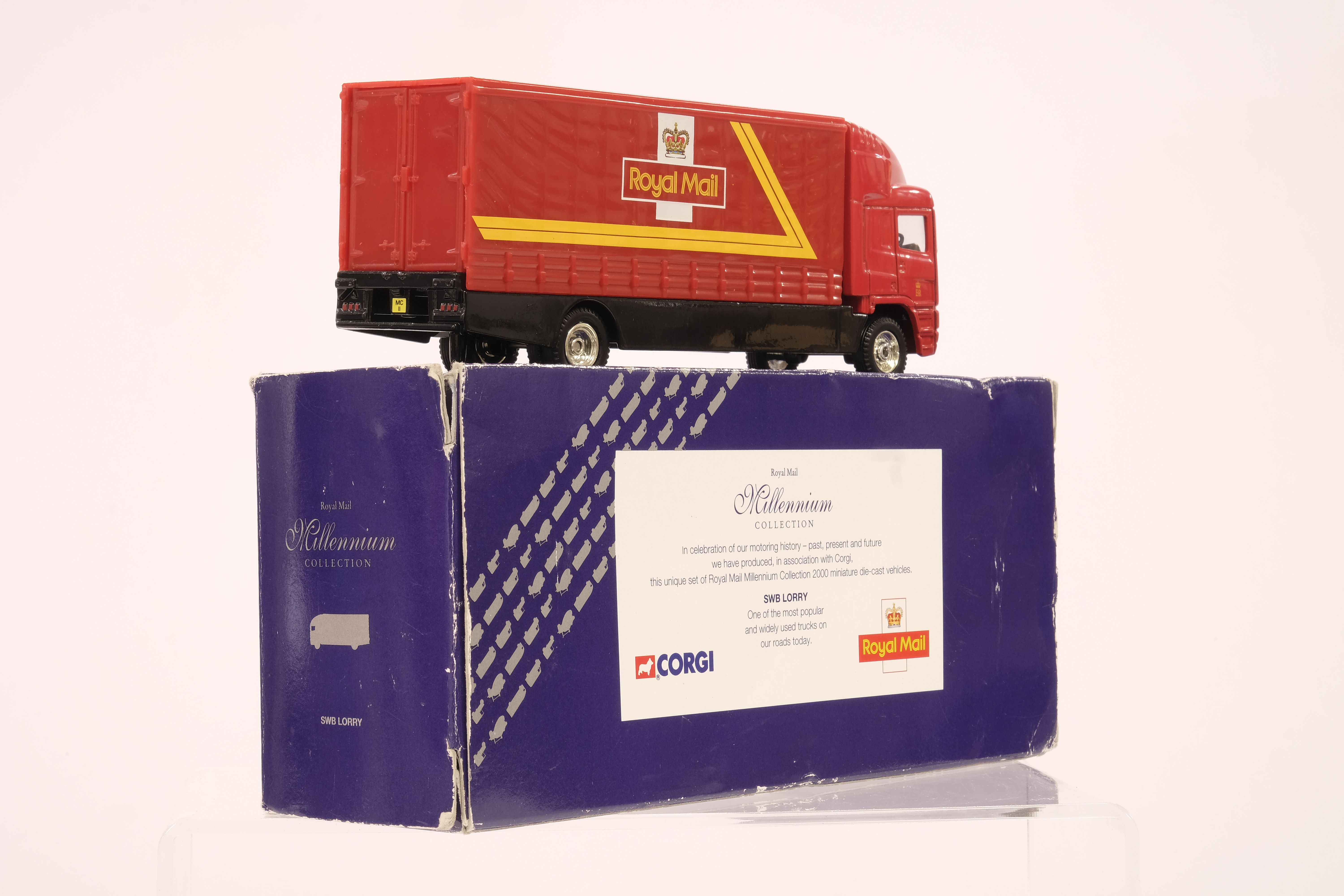 Corgi 2 Assorted Boxed Royal Mail & Fire Engine Models - Image 4 of 6