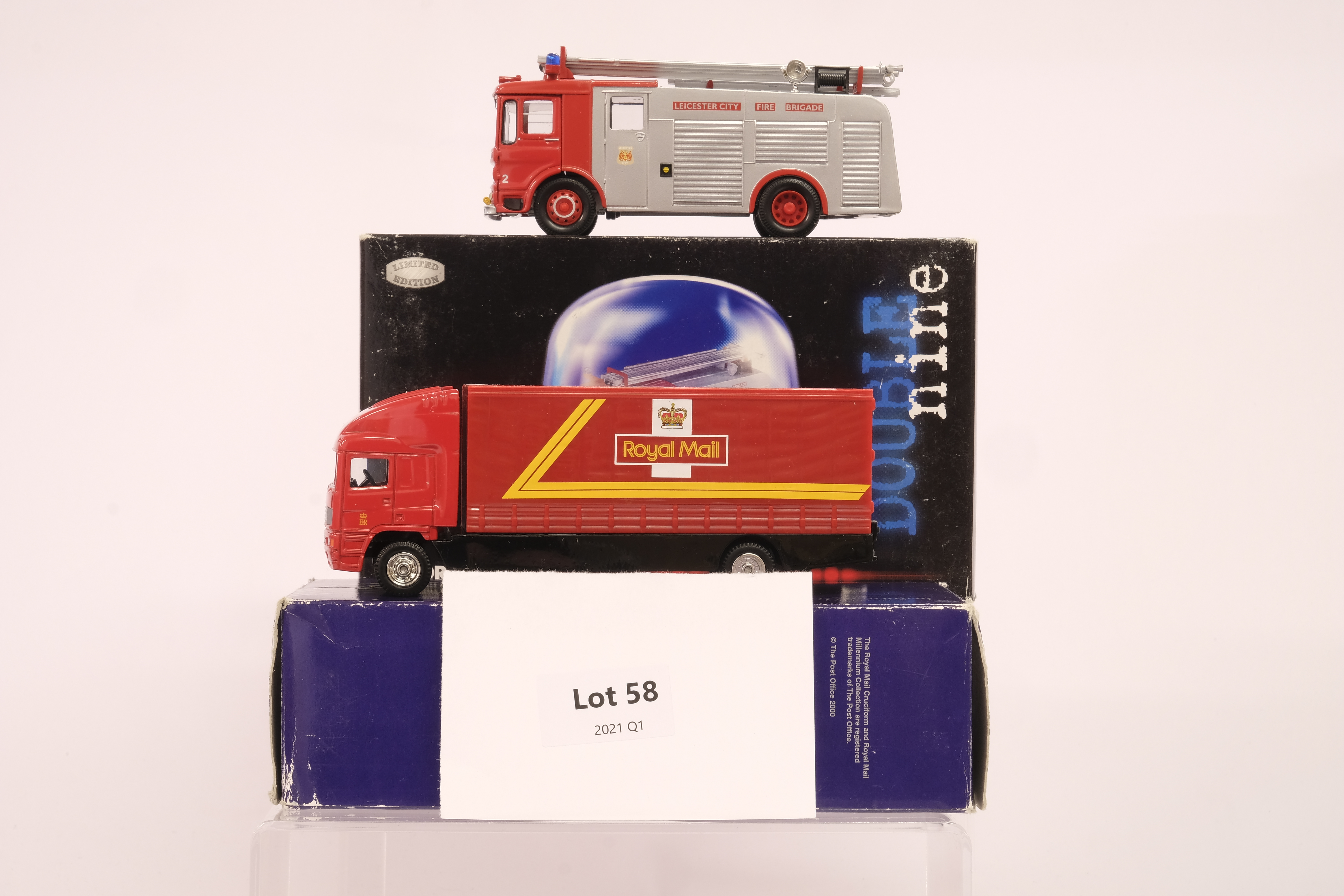 Corgi 2 Assorted Boxed Royal Mail & Fire Engine Models