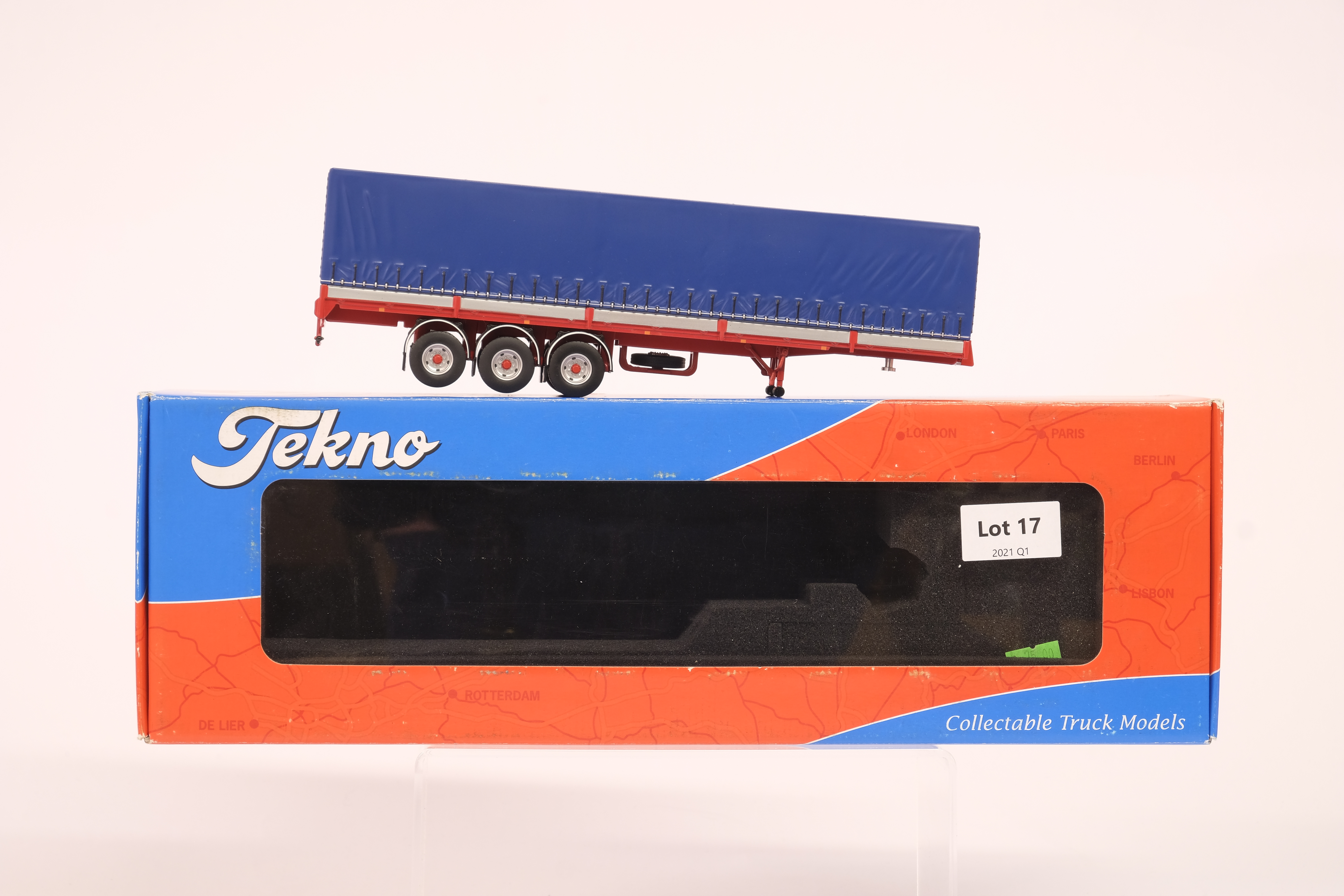 Tekno Classic tilt semitrailer - Tekno Basics