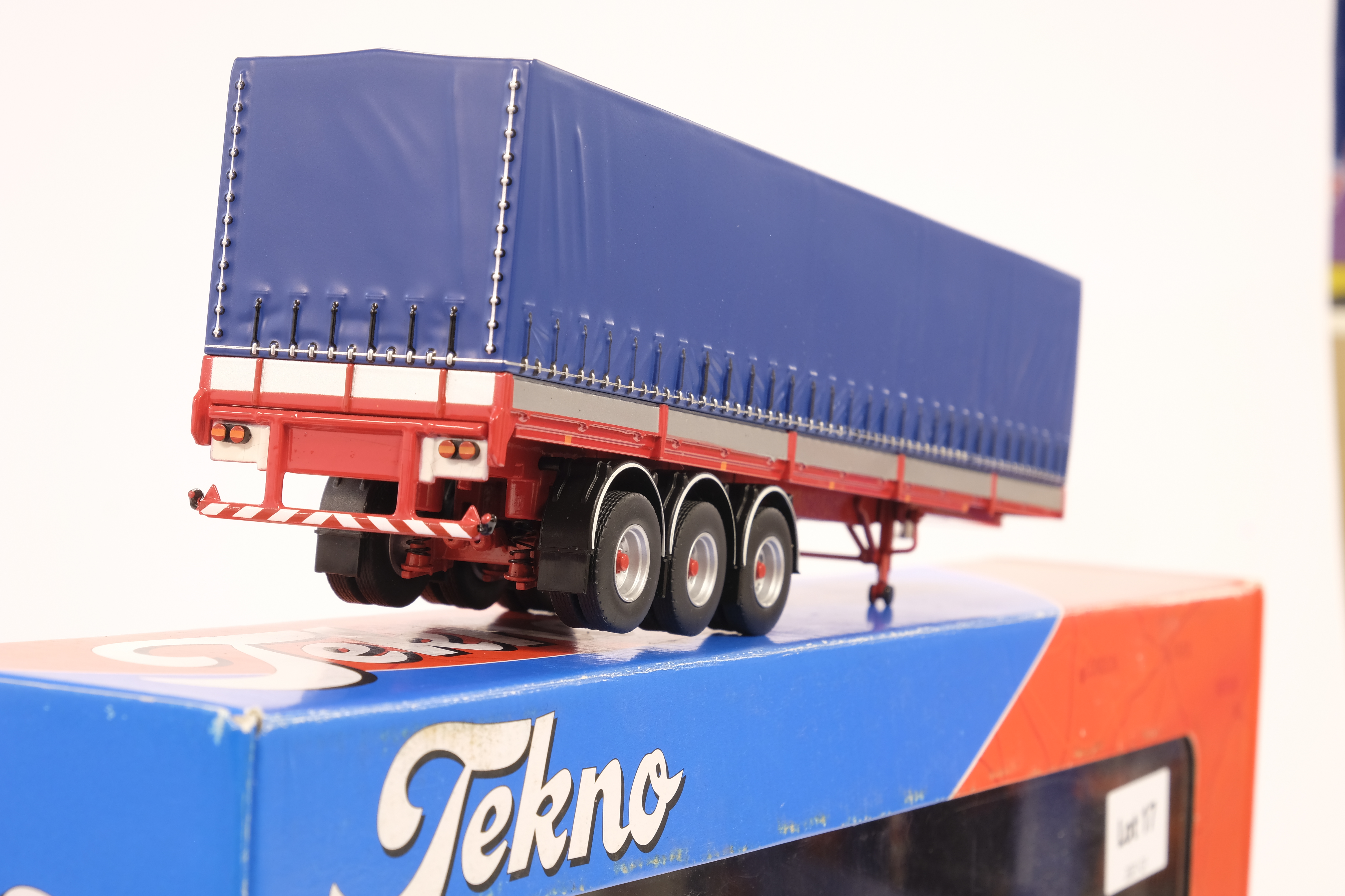 Tekno Classic tilt semitrailer - Tekno Basics - Image 5 of 5