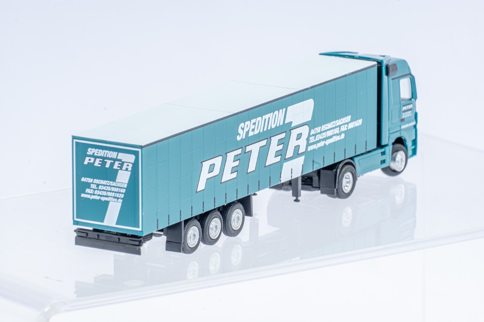 Herpa Merc Actros Box Trailer - Peter Spedition - Image 7 of 8