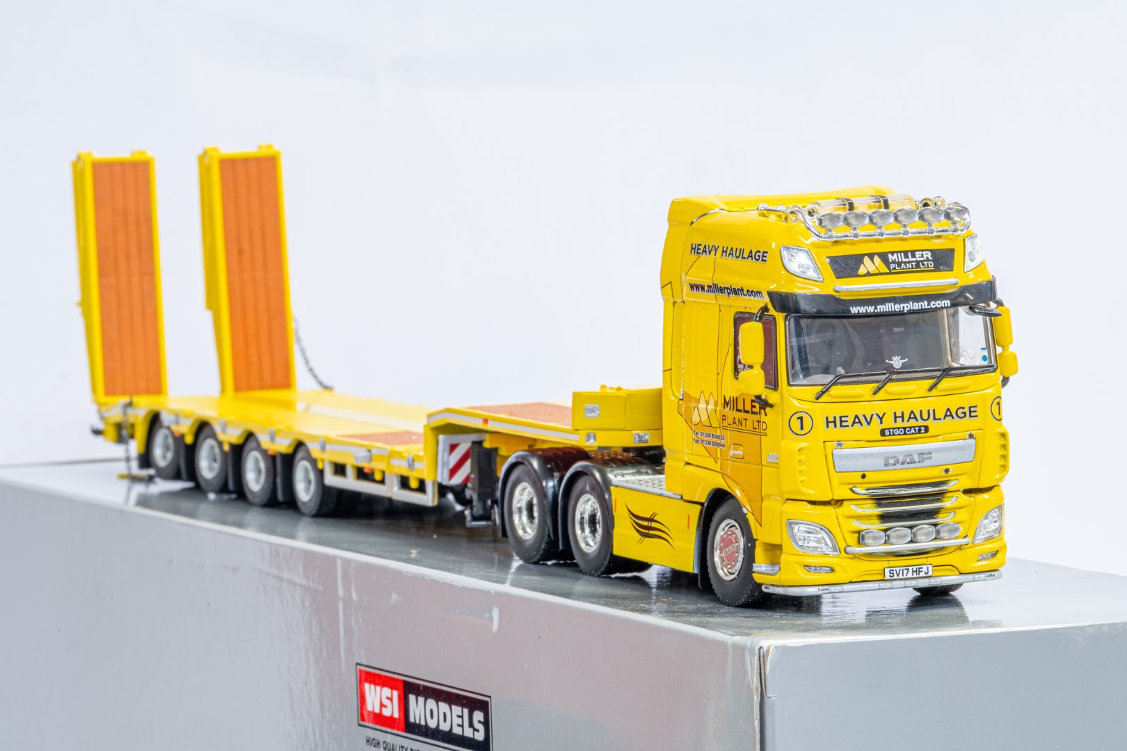 WSI DAF XF SSC 6x4 4 Axle Low Loader Trailer - Miller Plant - Image 7 of 7