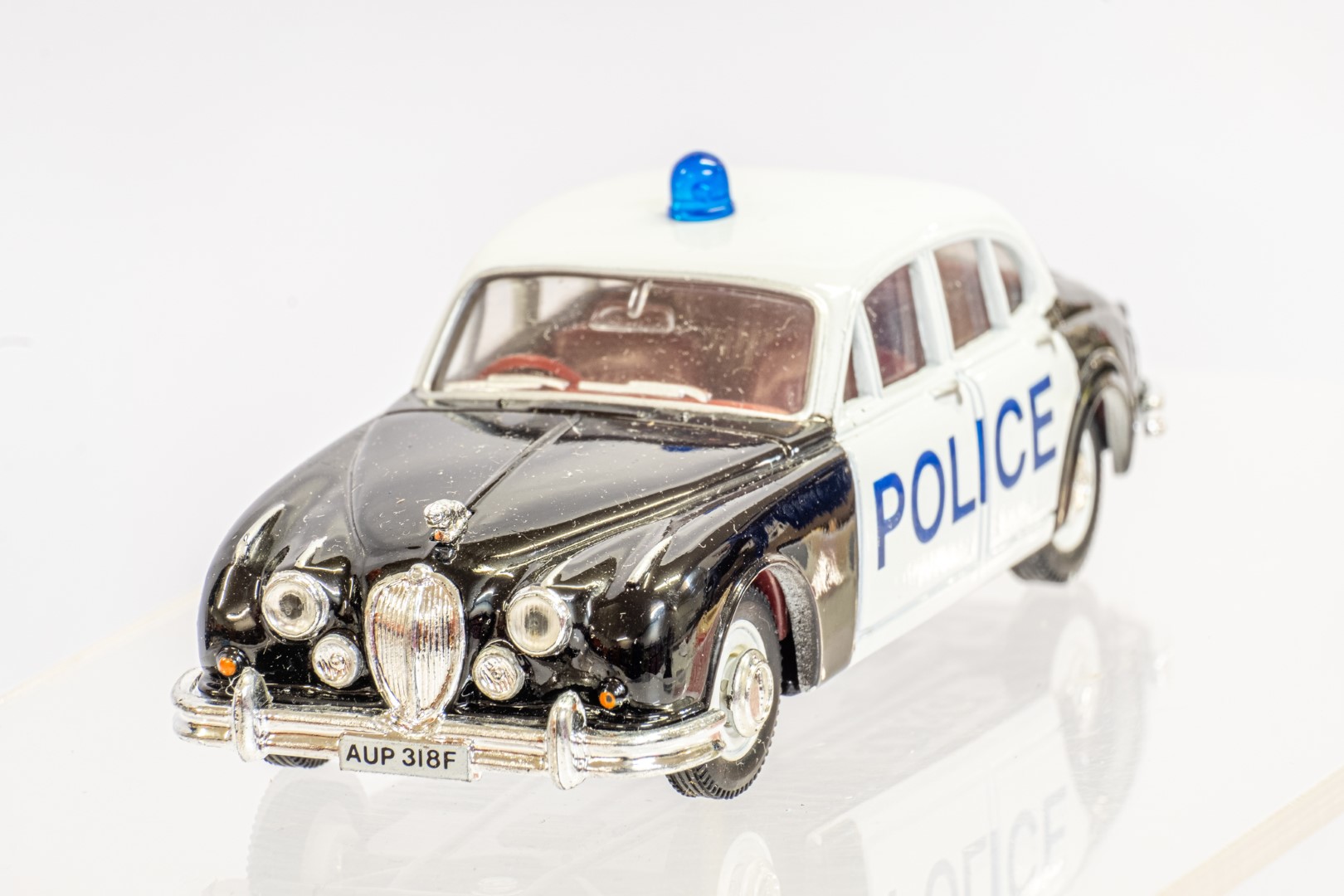 Corgi Jaguar MKII & Mini - Durham Police - Image 9 of 12