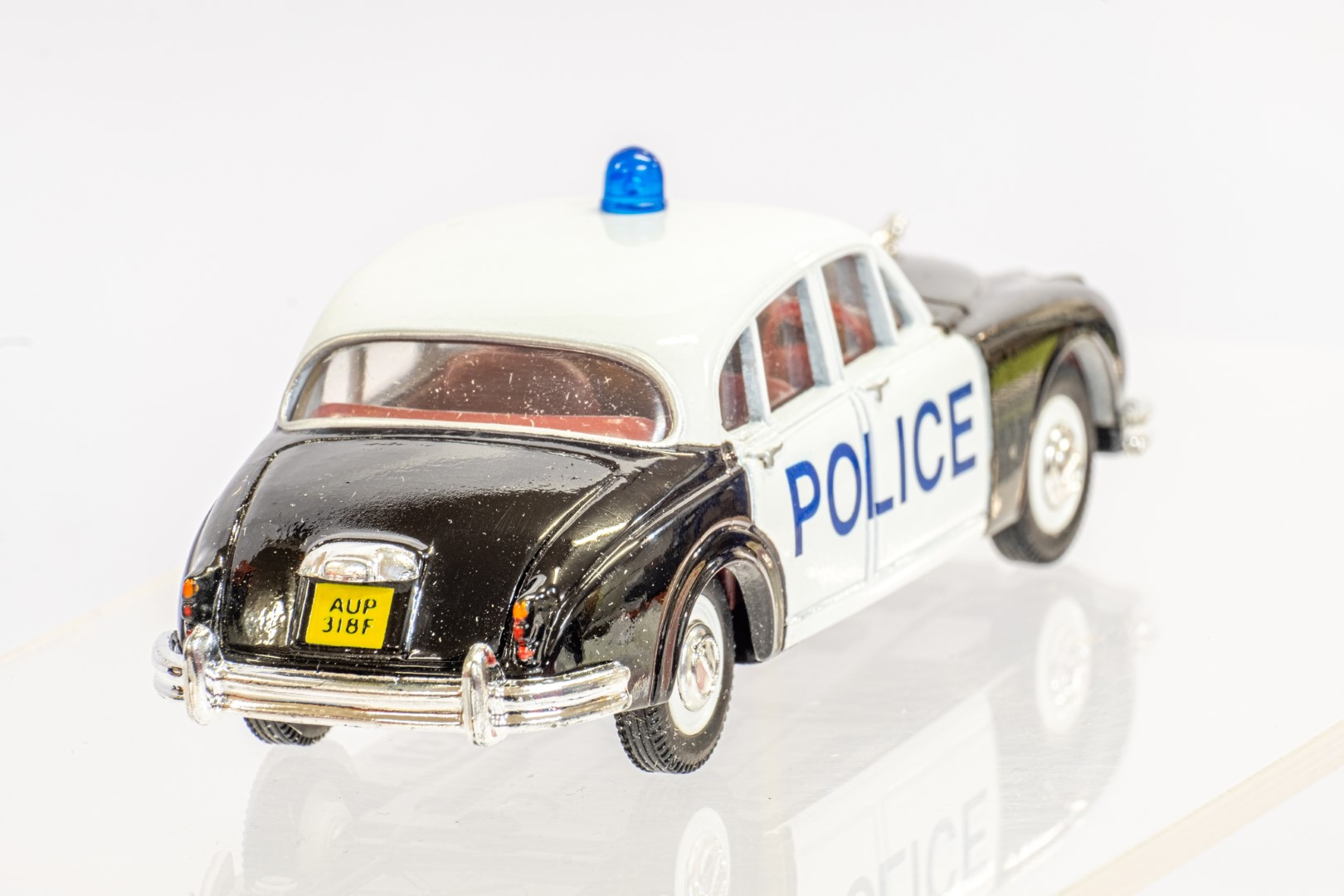 Corgi Jaguar MKII & Mini - Durham Police - Image 11 of 12