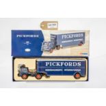 Corgi Bedford TK Box Trailer - Pickfords -