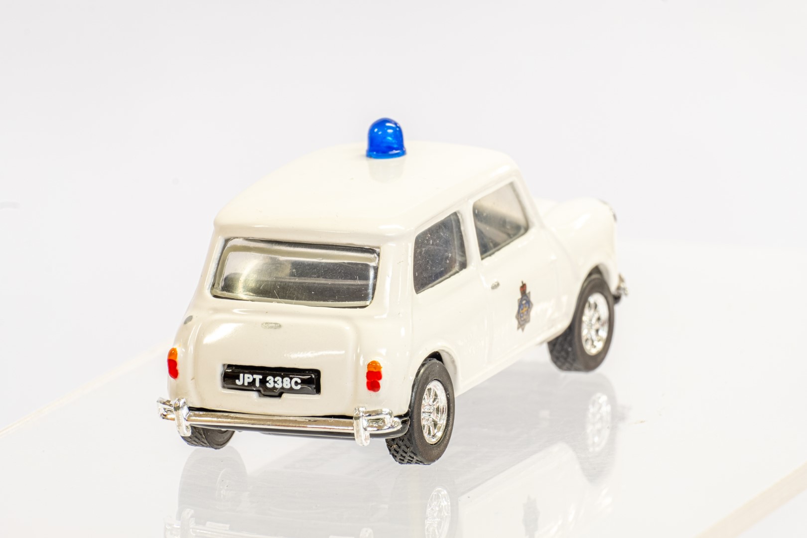 Corgi Jaguar MKII & Mini - Durham Police - Image 7 of 12