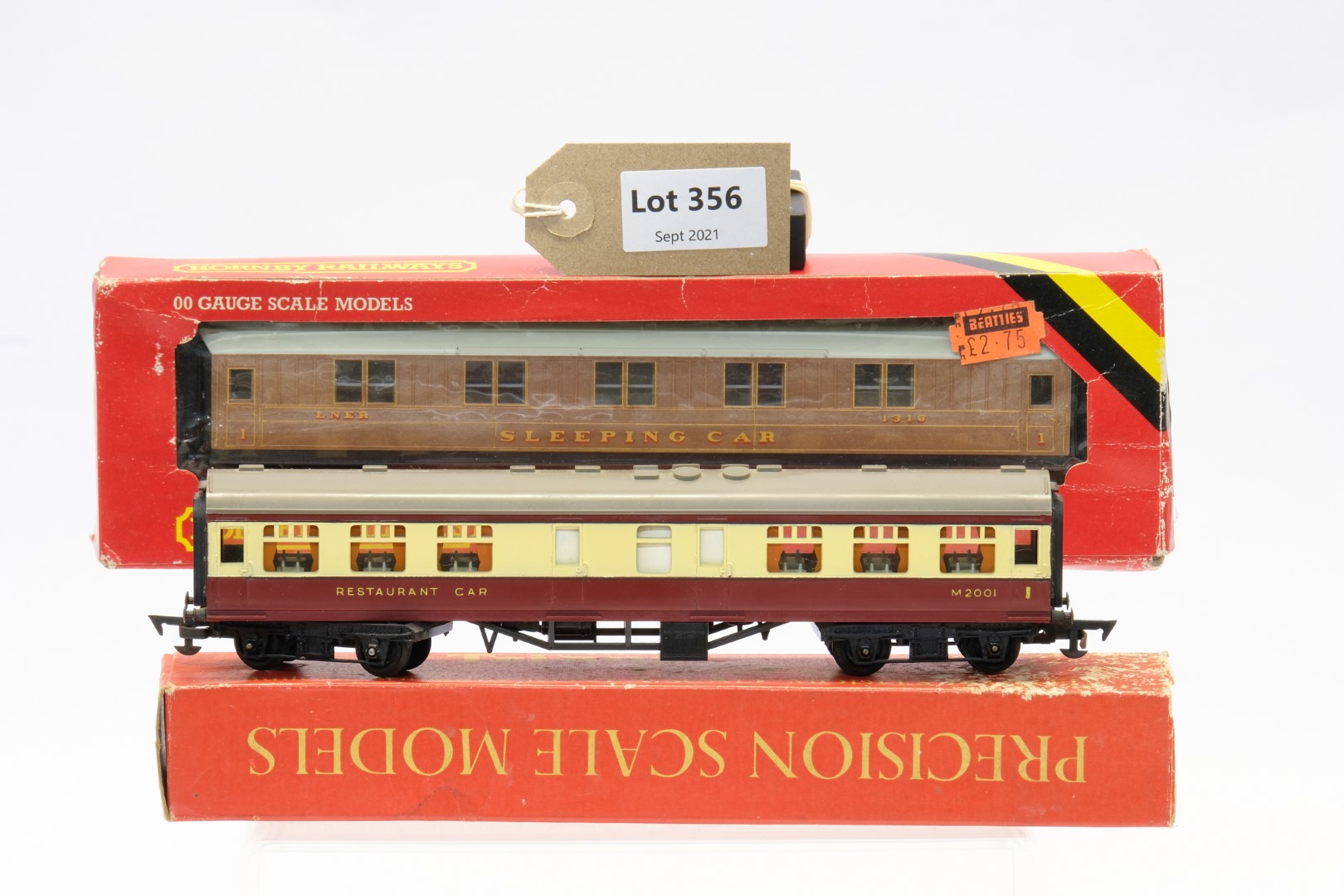 Hornby & Tri-ang 2 Assorted Boxed Coaches