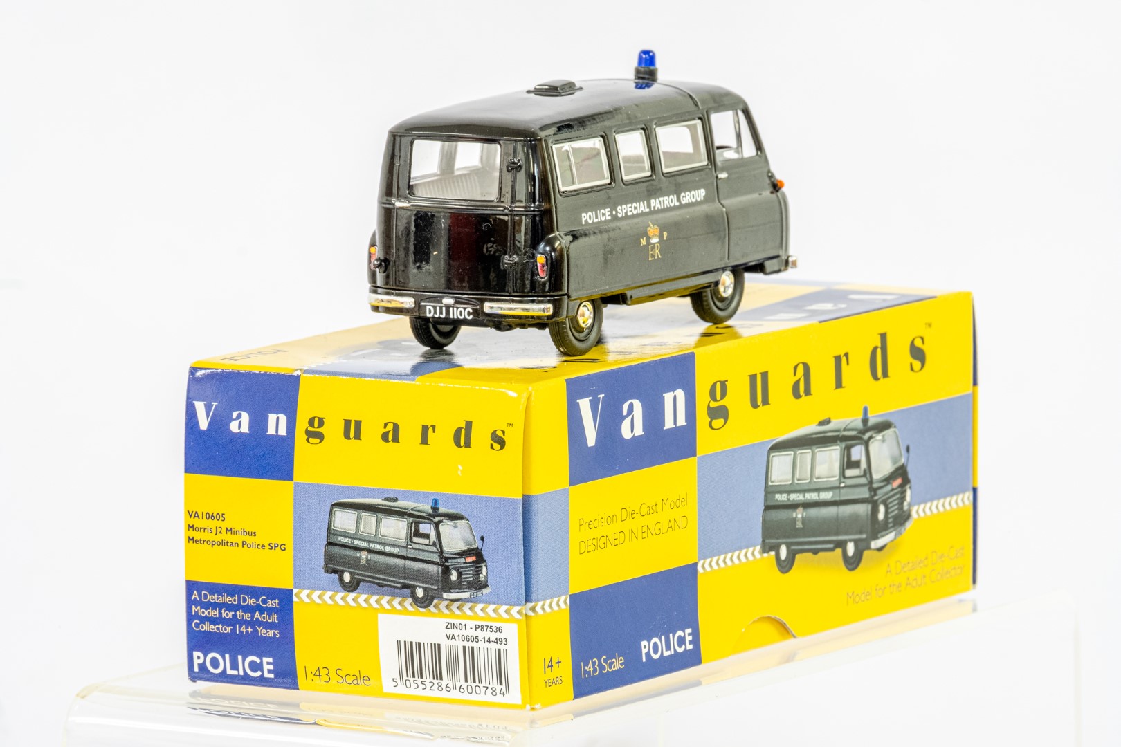 Vanguards Morris J2 Minibus - Metropolitan Police SPG - Image 4 of 6