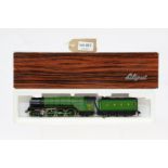 Bachmann 31-525 Class A2 '525 A. H. Peppercorn' LNER Apple Green