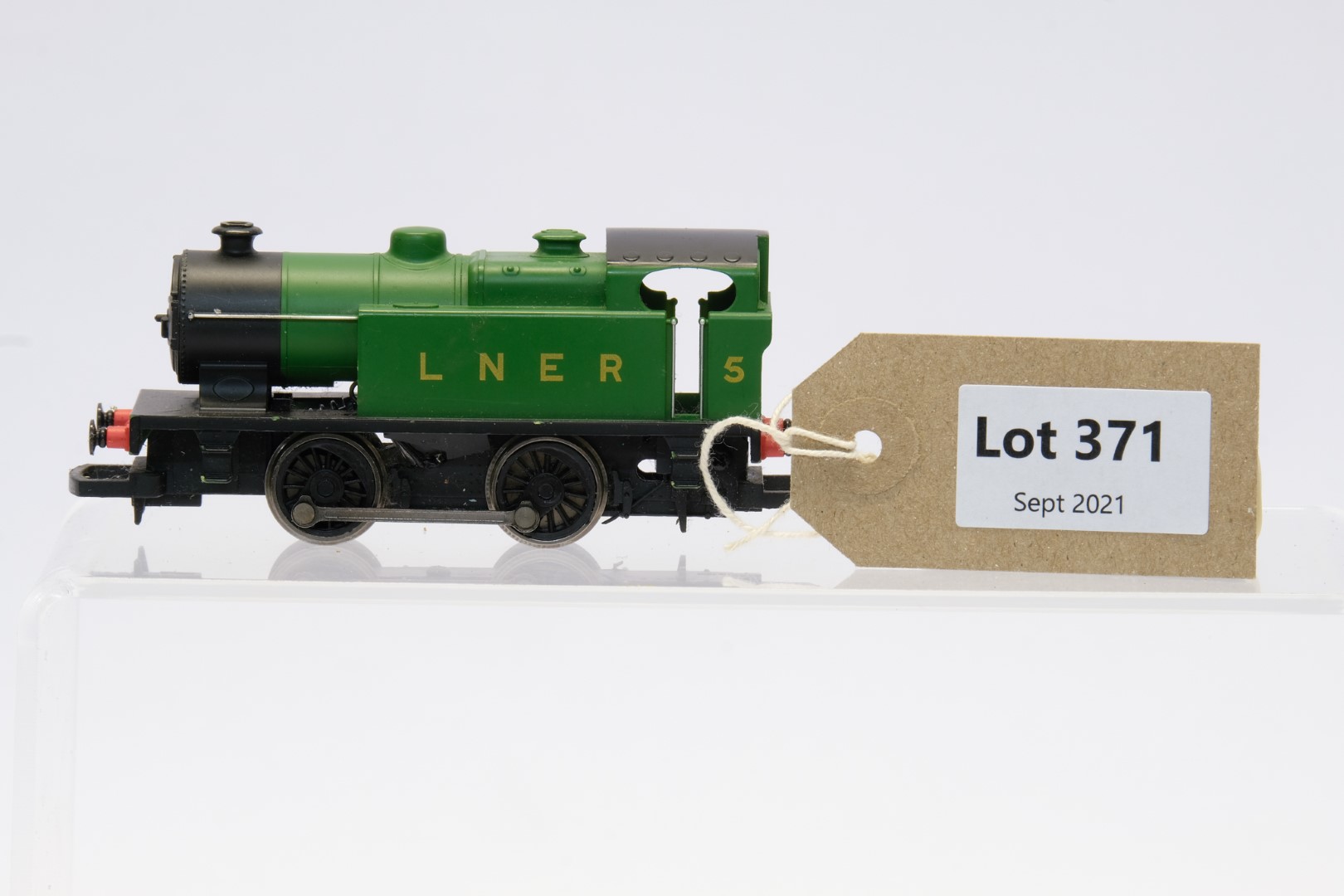 Hornby LNER Industrial 0-4-0 Steam Loco No 5 - No Box