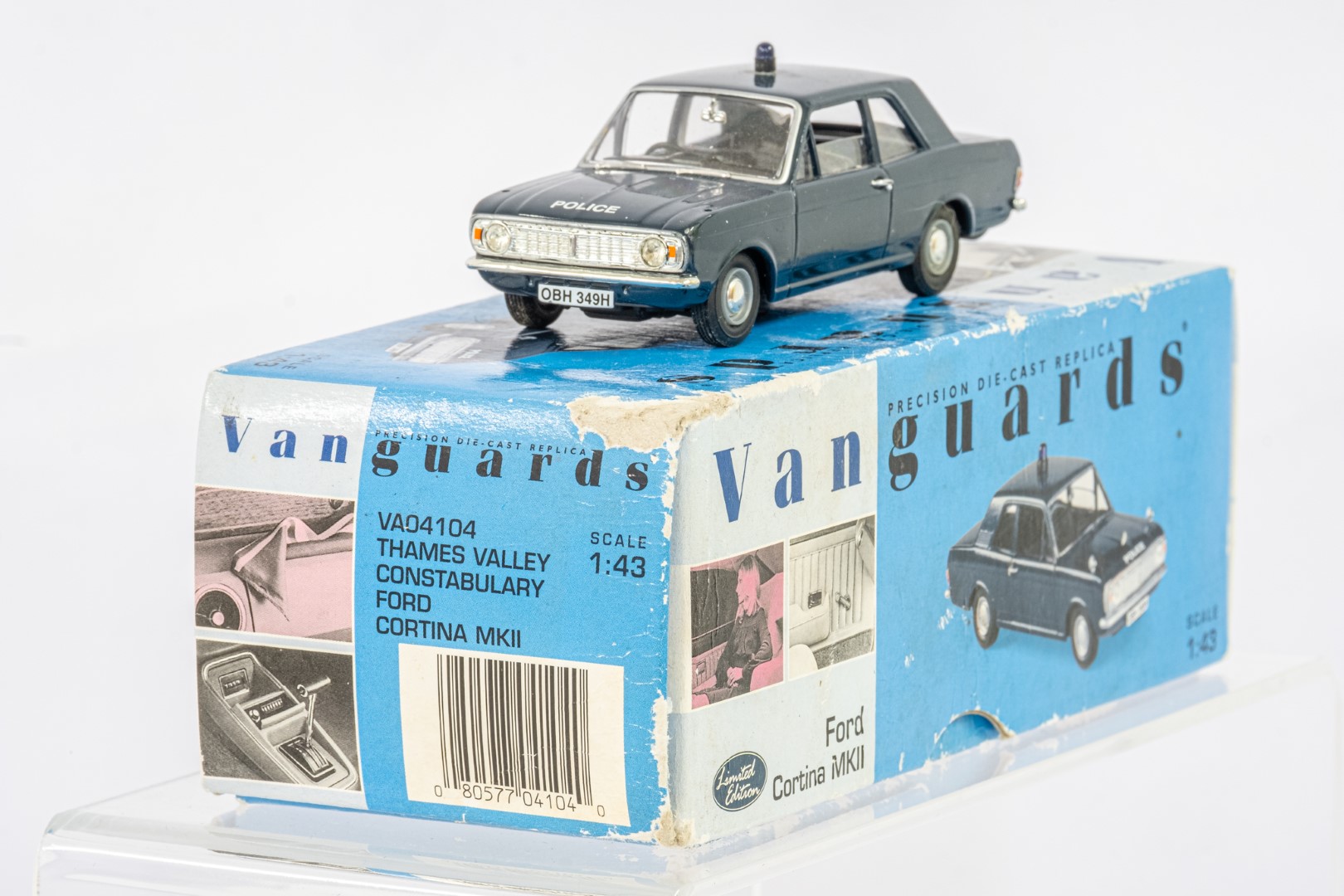 Vanguards 2 Boxed Car Models - Morris Minor Van - Aldershot / Ford Cortina MKII - Thames Valley Poli - Image 3 of 4