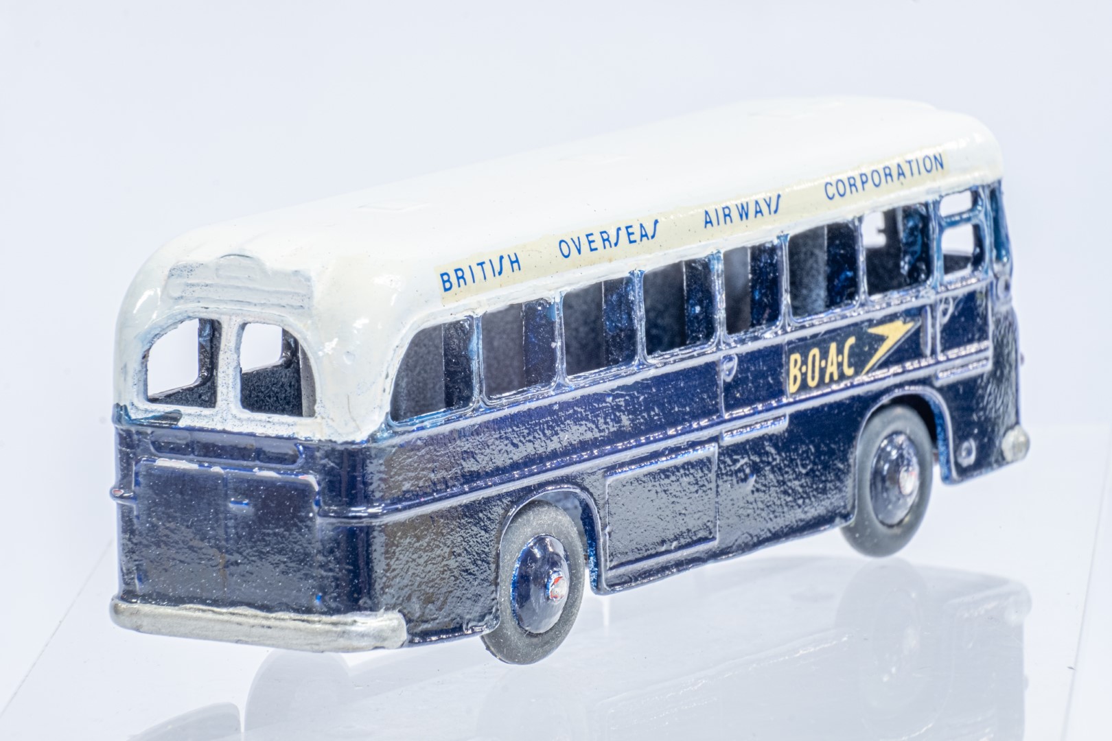 Dinky Single Decker Bus - B.O.A.C. - Code 3 & Reproduction Box - Image 6 of 7