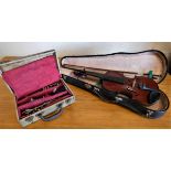 A Maidstone violin by John Murdoch & Co, London, with bow in case and a cased clarinet. (2)