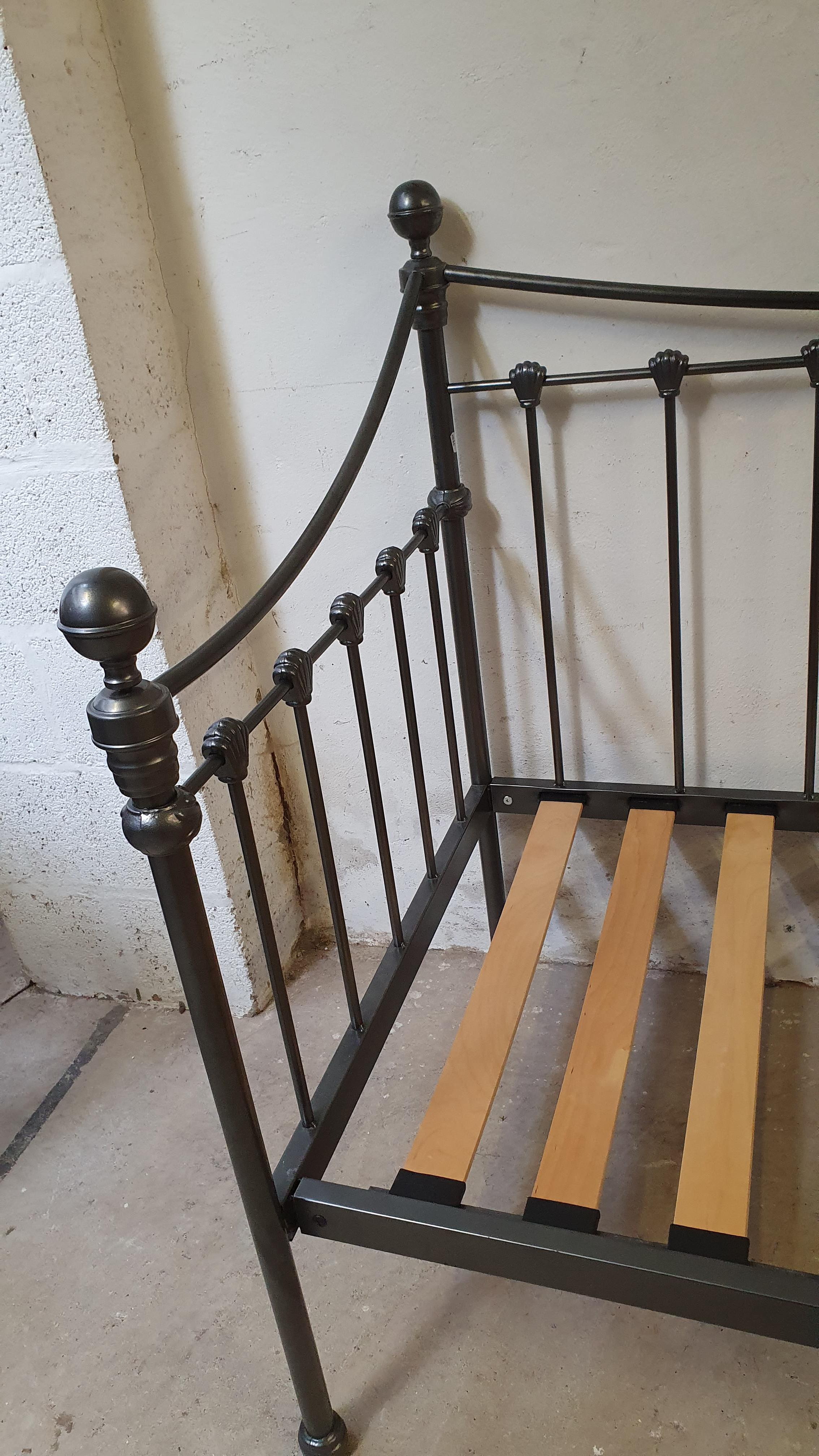 A Laura Ashley grey metal day bed and a white and brass single tester bed, some bolts missing (2). - Image 3 of 7