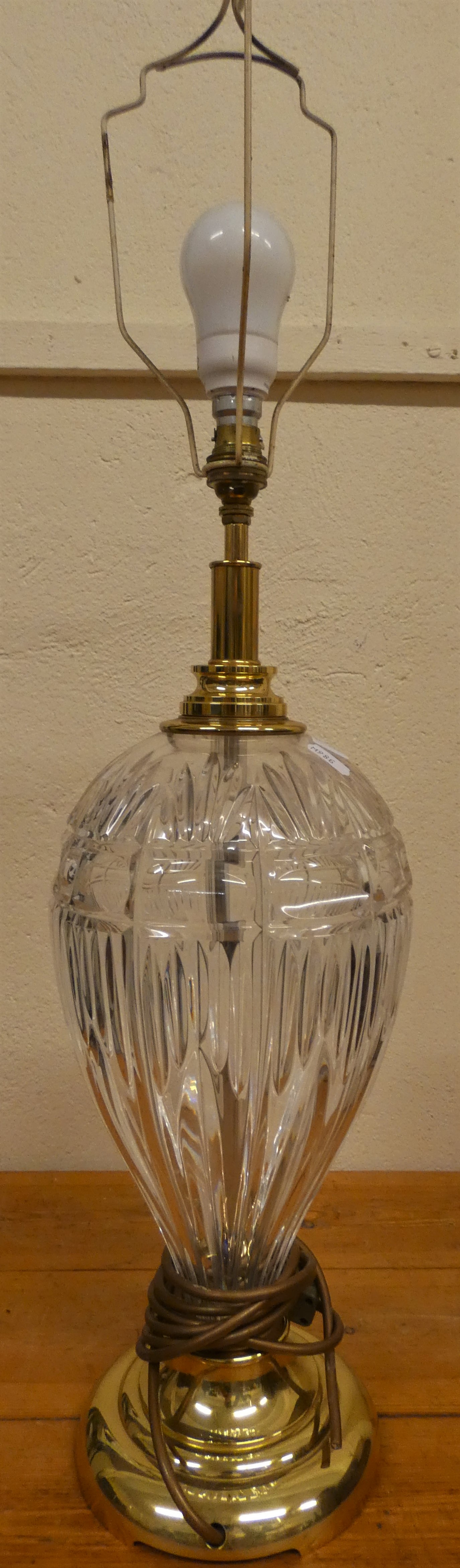 A facetted glass and brass table lamp, 55 cm, a carved quartz floral lamp, 48 cm and two other lamps - Image 2 of 4