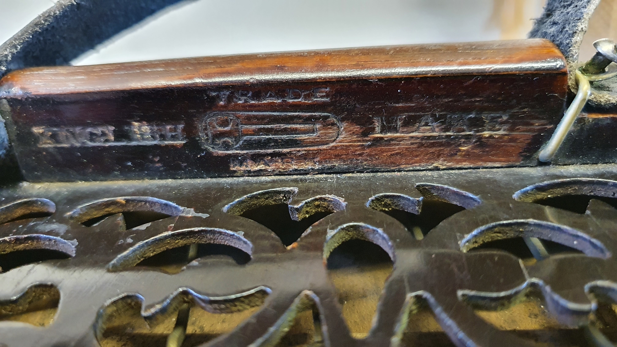 A 21 key concertina, retailed by J. Powell, 16 Ellis Terrace, Holderness Road, Hull. - Image 4 of 4