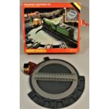 A Hornby 00 gauge operating turntable set, boxed.