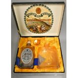 Glen Grant 25 year old Silver Jubilee presentation case including, a glass decanter and a Glen Grant