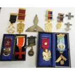Two Knights Templar breast badges and 14 various Masonic and RAOB jewels.