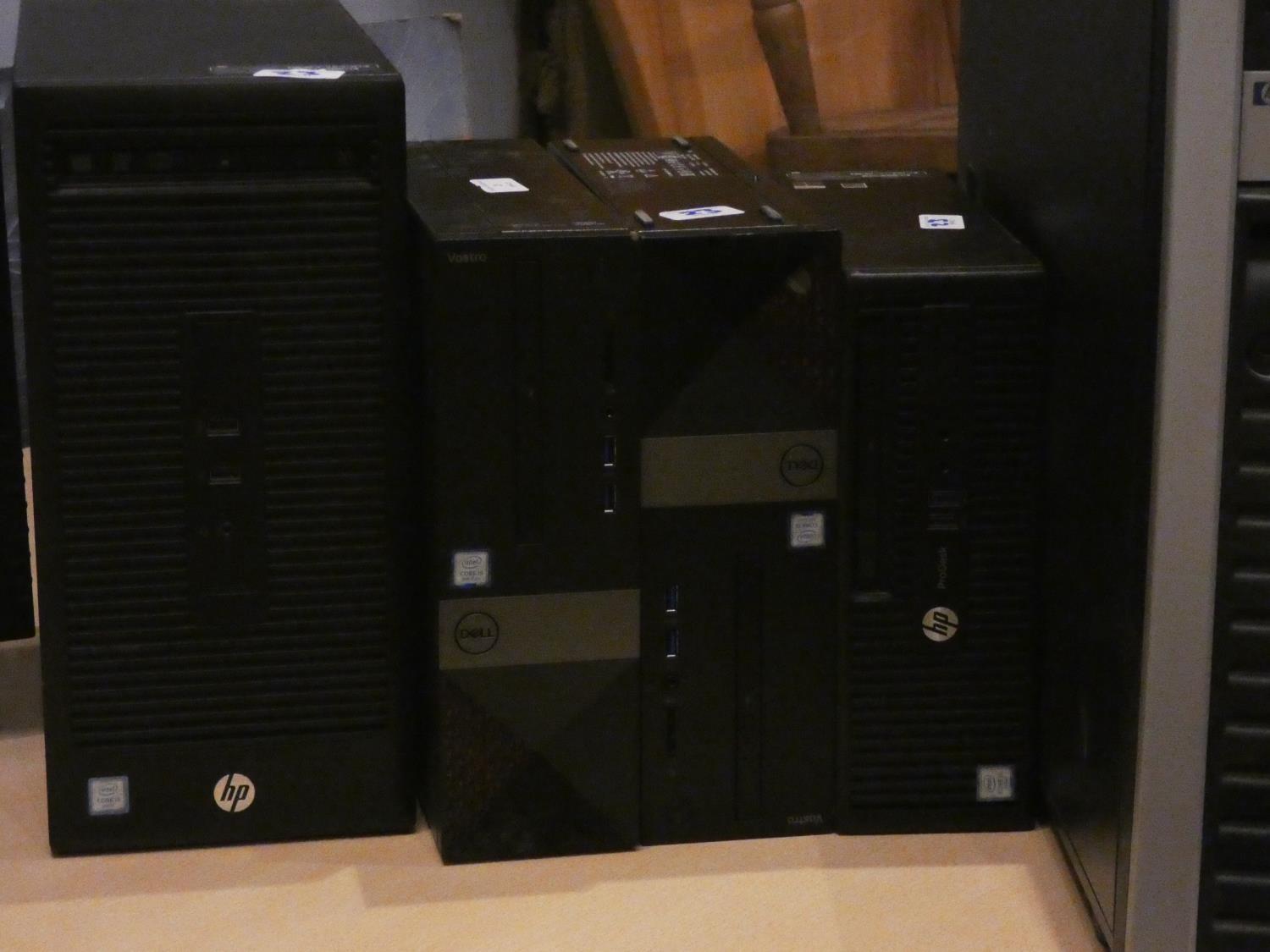 A collection of computing equipment to include- Dell, Hanns-G, Packard Bell and Phillips monitors, - Image 2 of 4