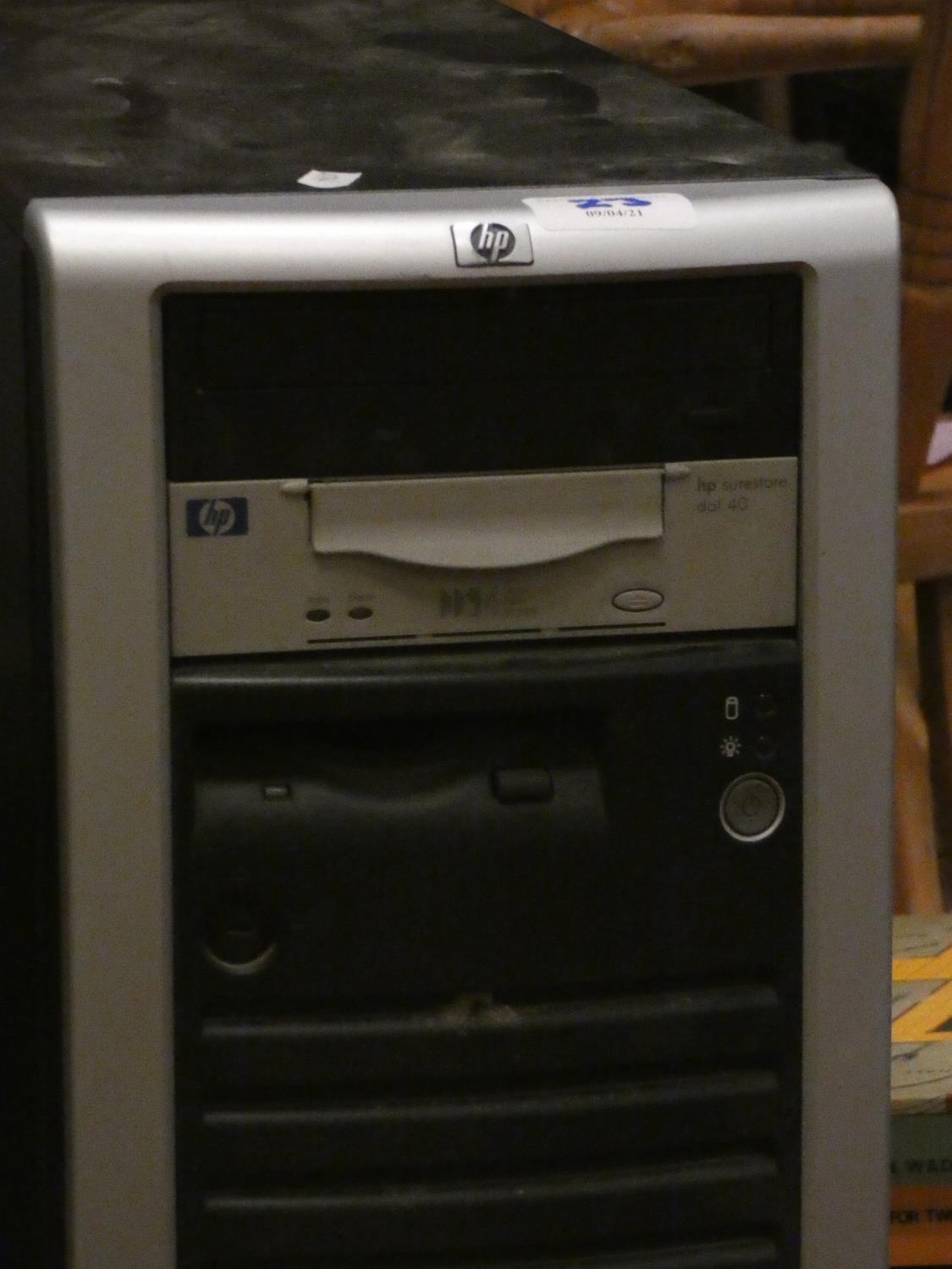 A collection of computing equipment to include- Dell, Hanns-G, Packard Bell and Phillips monitors, - Image 3 of 4