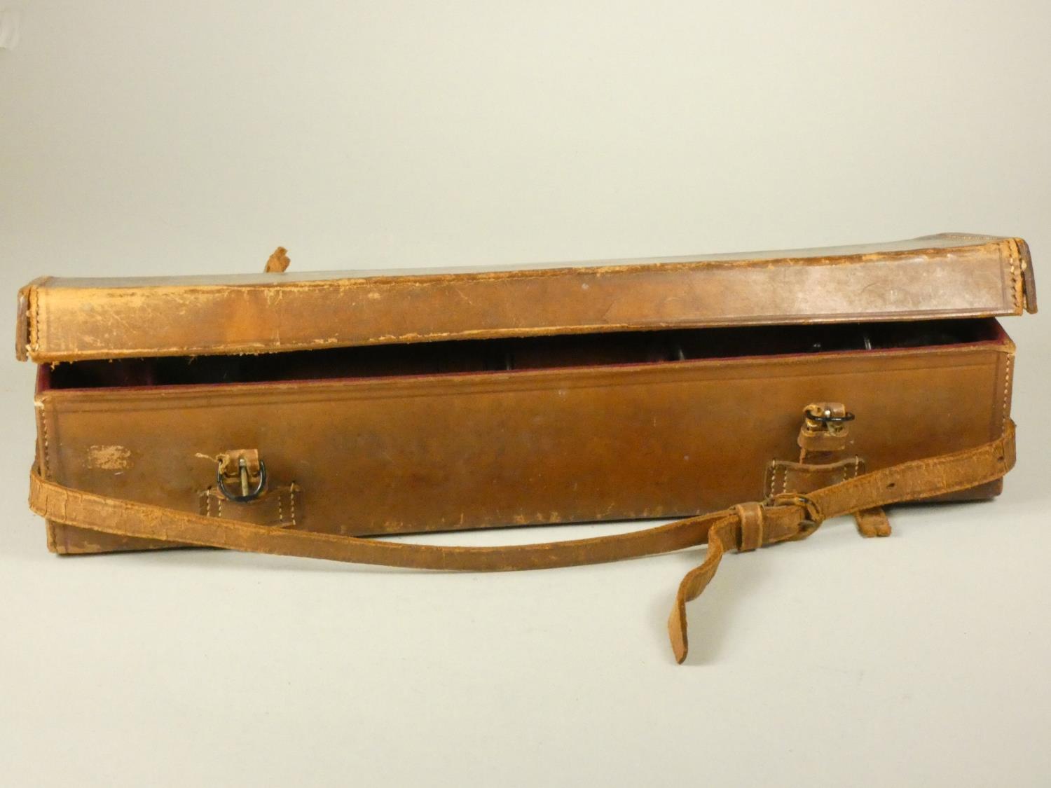 F. Davidson, London, a Davon telescope, leather covered, 37 cm, together with various fittings, - Image 5 of 5