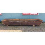 A Victorian impressive cast iron bath/tough, 370 x 97 x 50 cm. PLEASE NOTE THIS IS VERY HEAVY