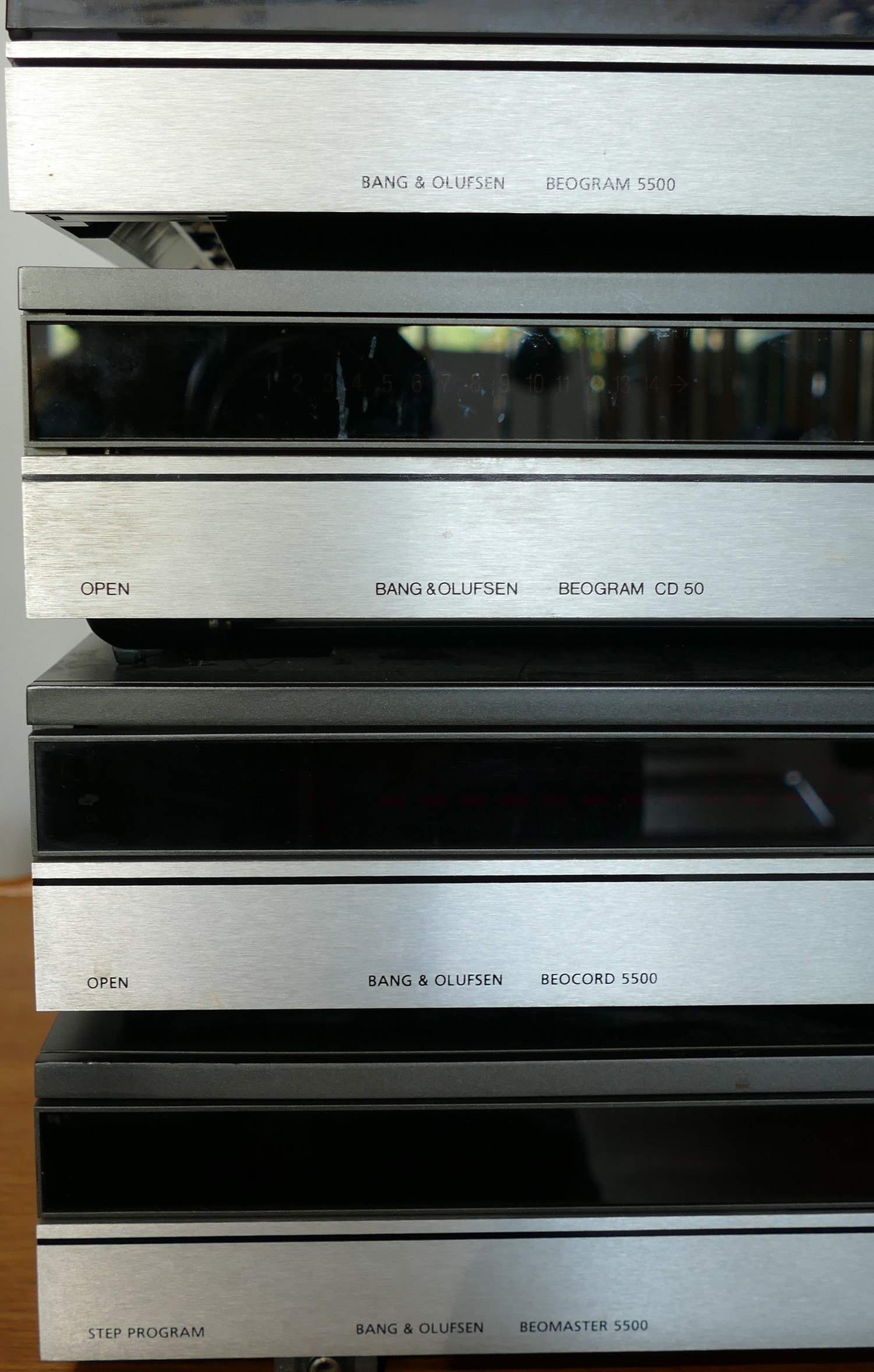 A late 1980s Bang & Olufsen Hi-Fi System to include a Beogram 5500 turntable, a Beogram CD50 player, - Image 3 of 6