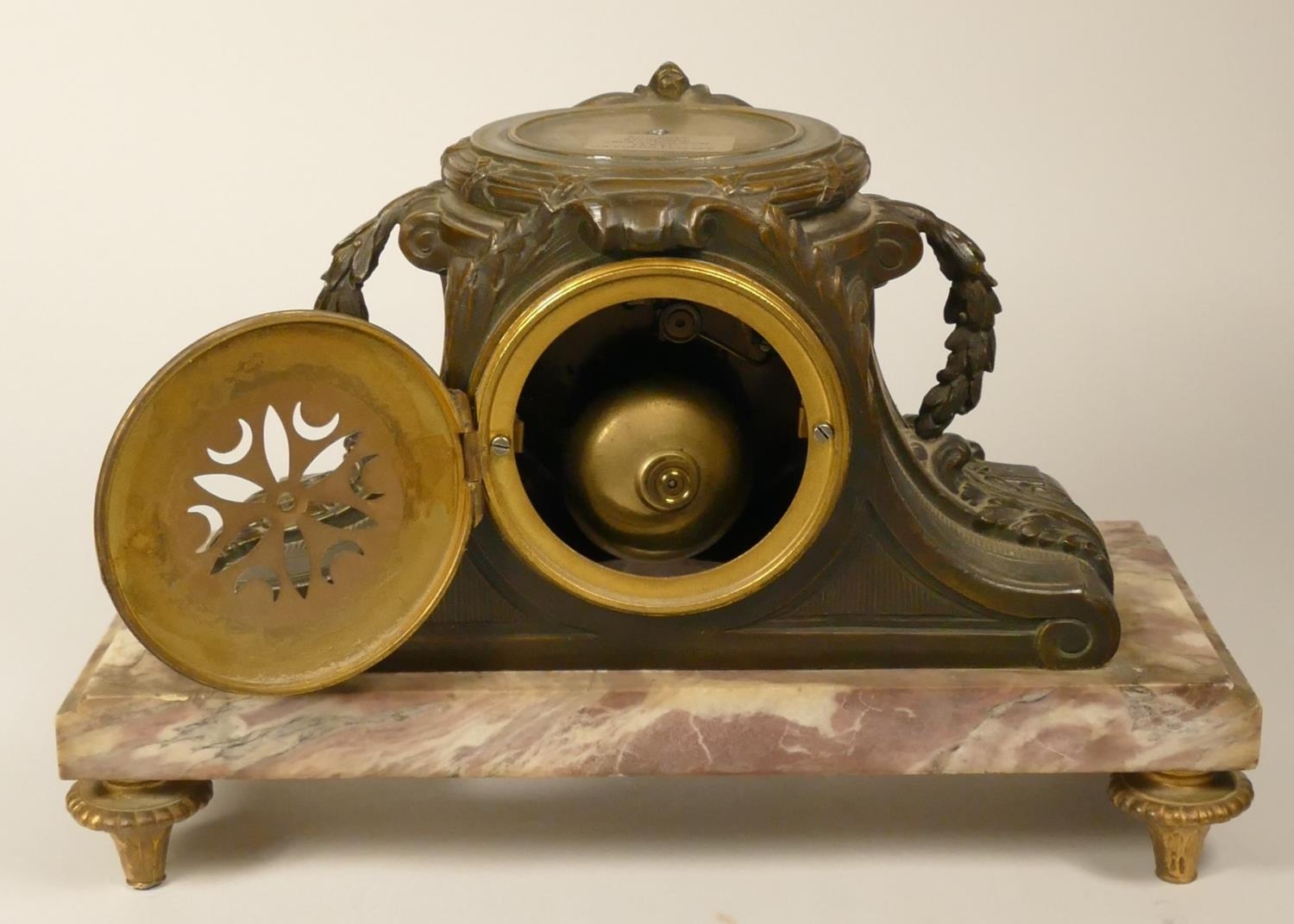 A Aneriod barometer and thermometer, diameter 14 cm, together with a french mantel clock on a onyx - Image 3 of 5