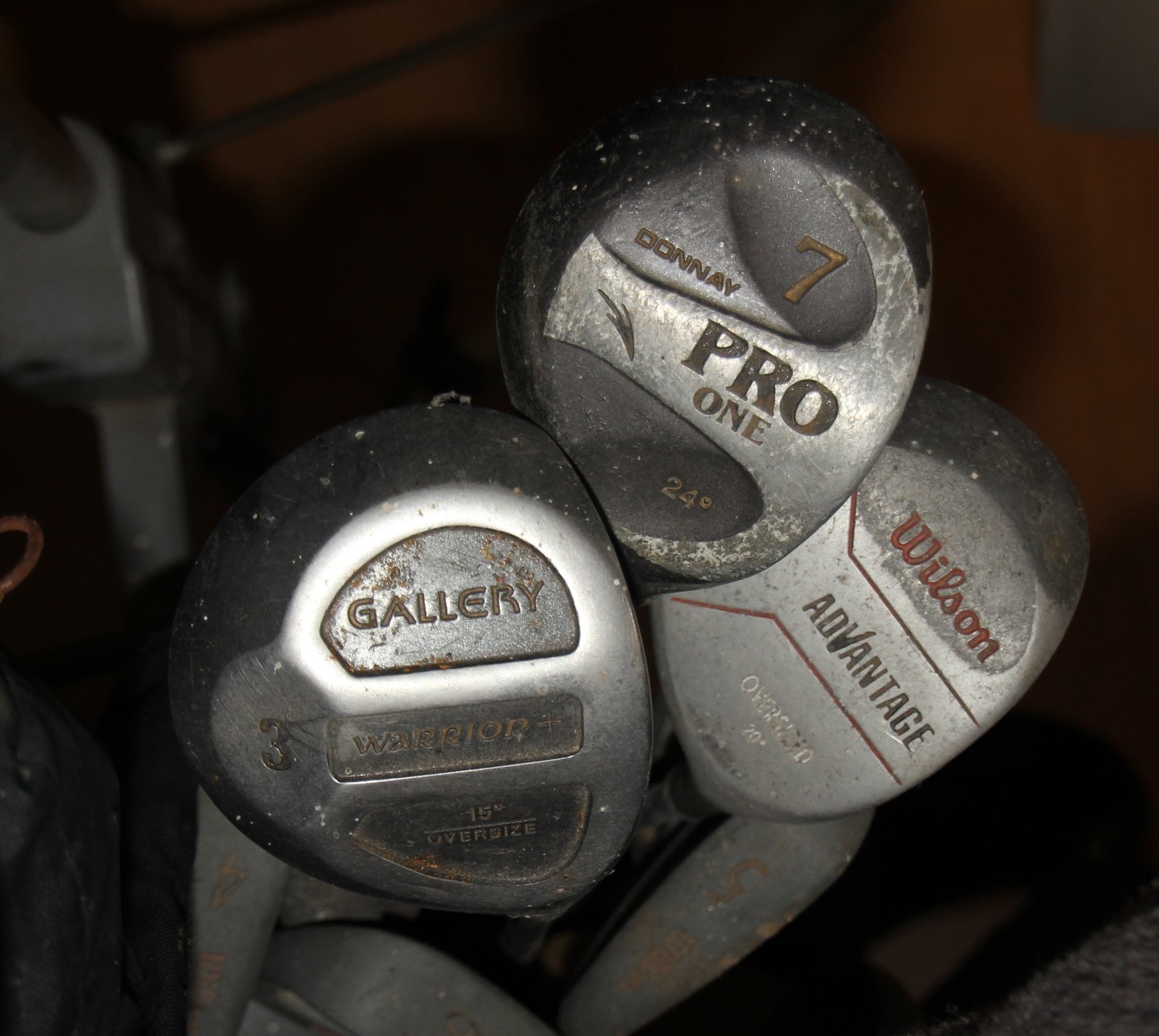 A selection of golf clubs/irons, makers to include Wilson, Gallery and Donnay, compete with golf bag - Image 2 of 2