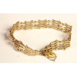 A 9ct gold gate bracelet, 5.2gm