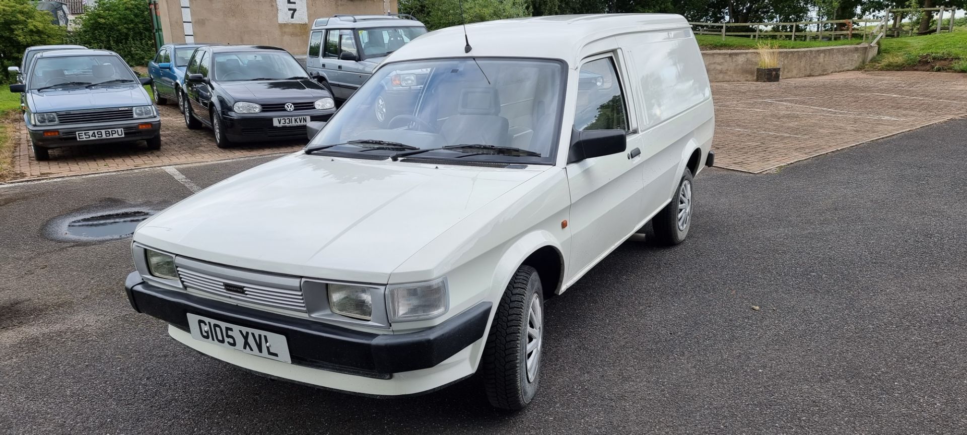 1990 Austin Maestro 500L van, 1275cc petrol. Registration number G105 XVL. - Image 2 of 6