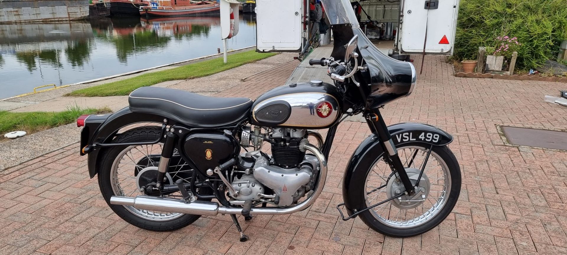 1958 BSA A10 Gold Flash, 650cc. Registration number VSL 499 (non transferrable). Frame number