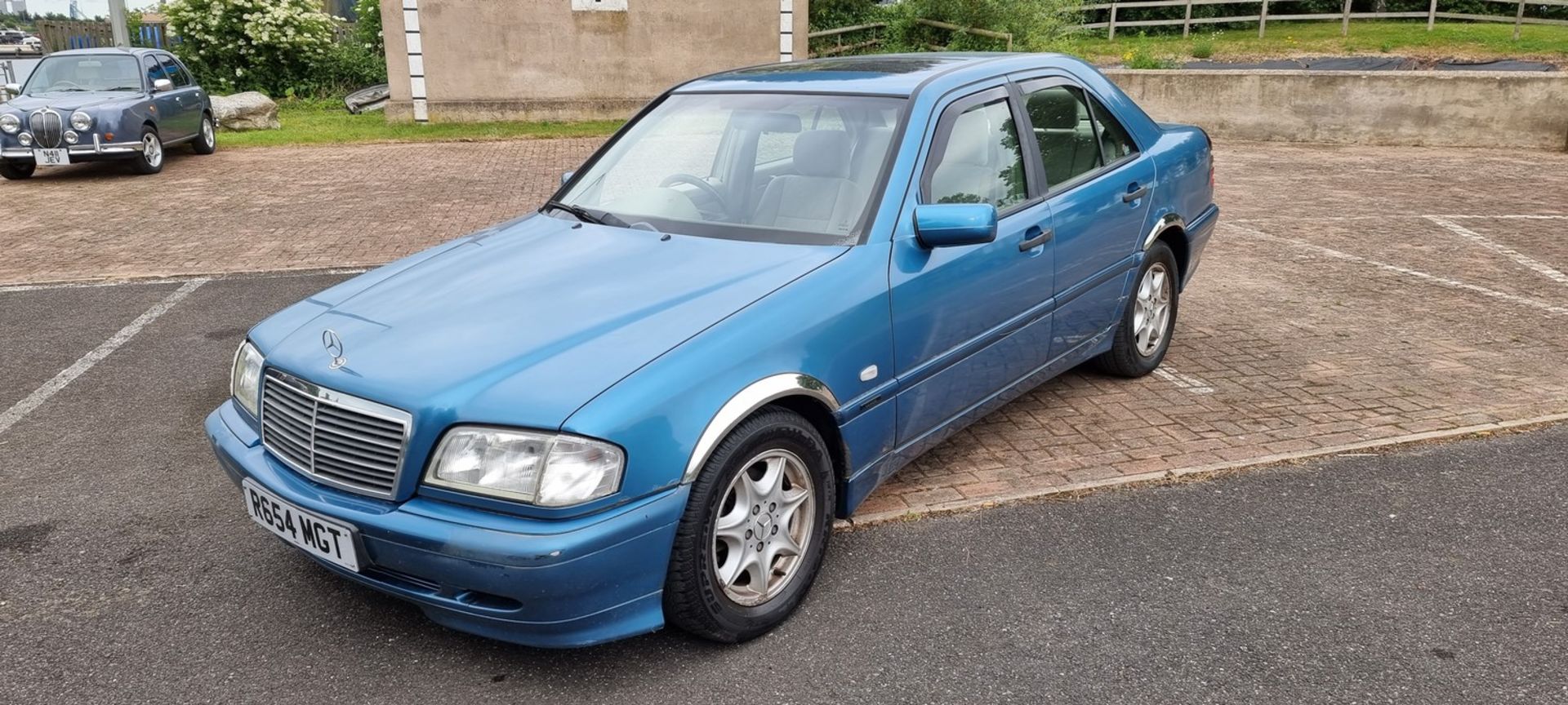 1997 Mercedes Benz W202 C180, Registration number R654 MGT. Chassis number . Engine number . In