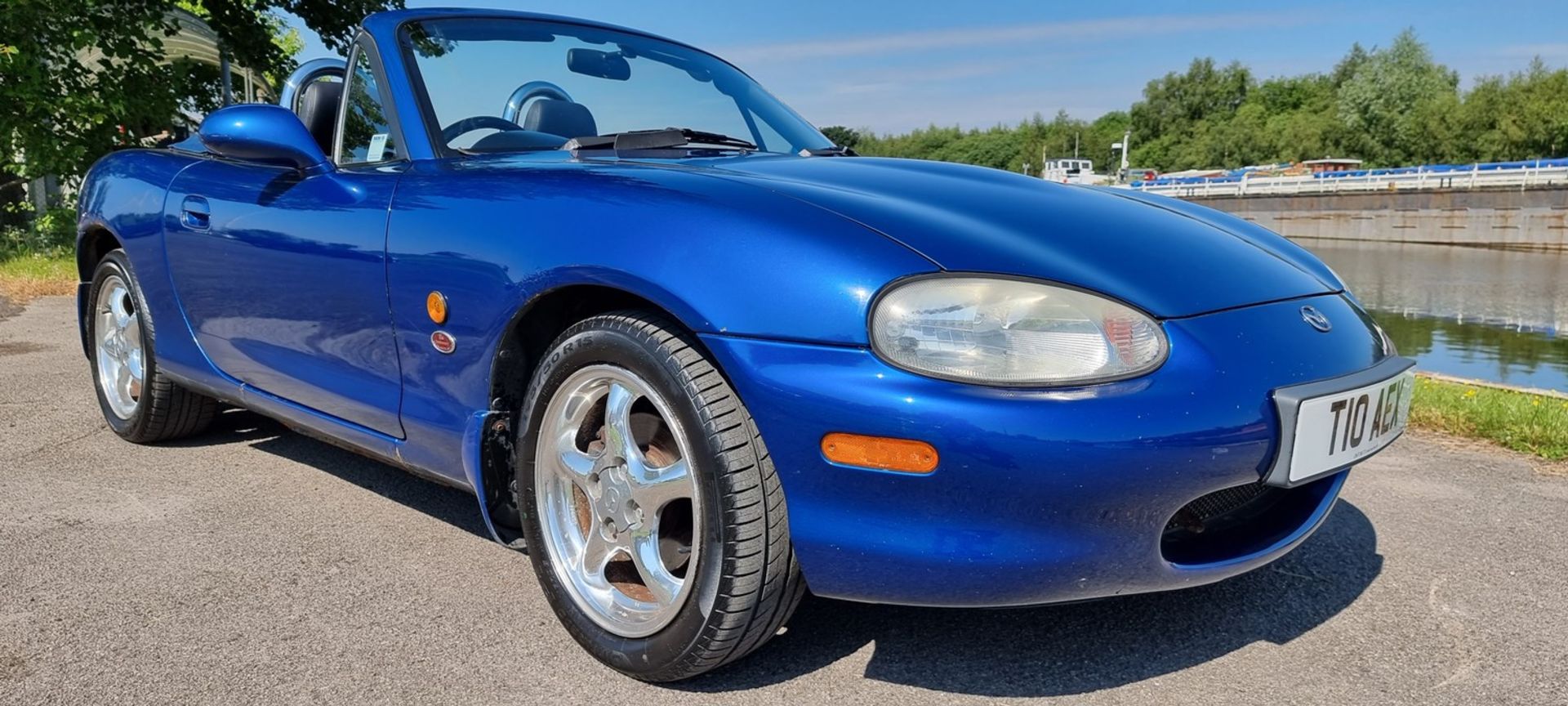 1999 Mazda MX5 10th Anniversary, 1800cc. Registration number T10AEX. Chassis number - Image 16 of 16