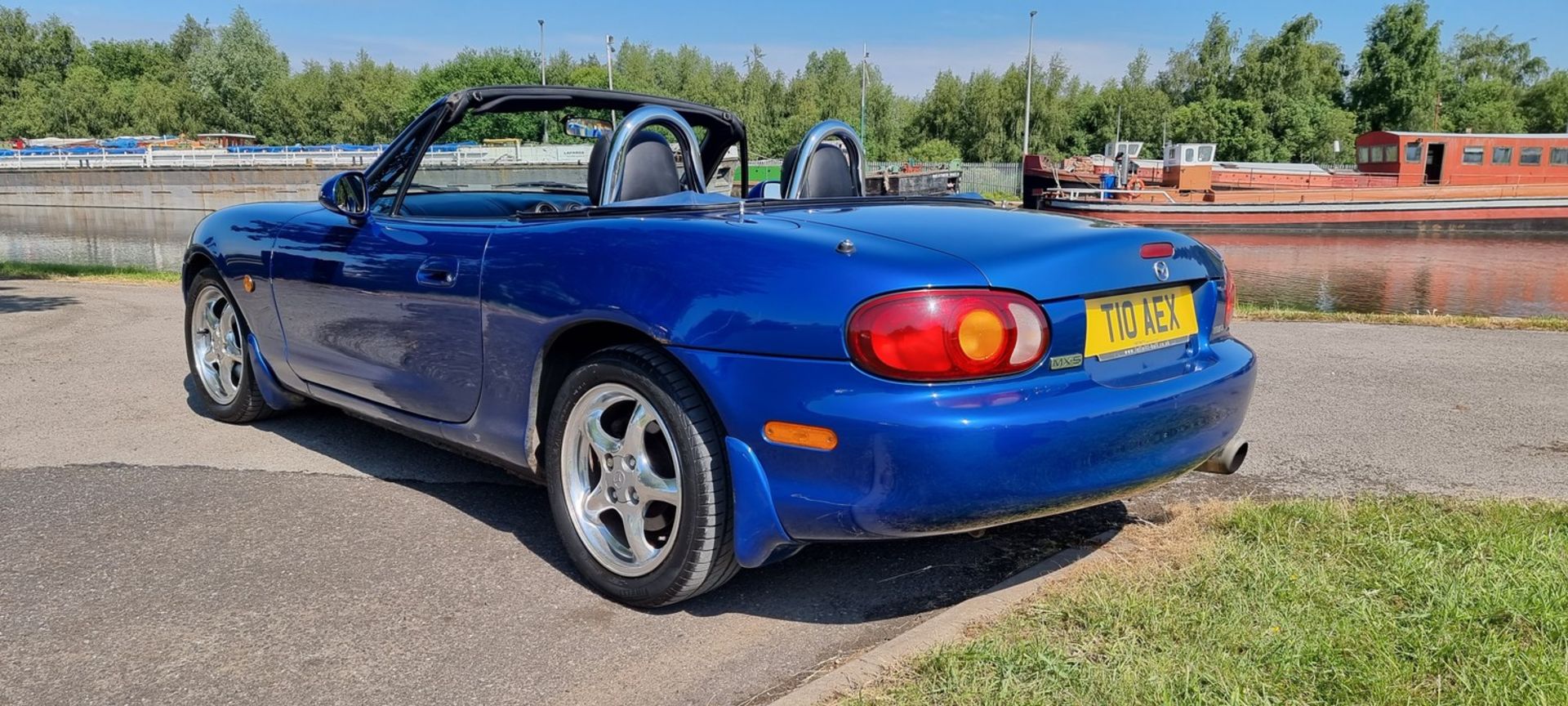 1999 Mazda MX5 10th Anniversary, 1800cc. Registration number T10AEX. Chassis number - Image 5 of 16