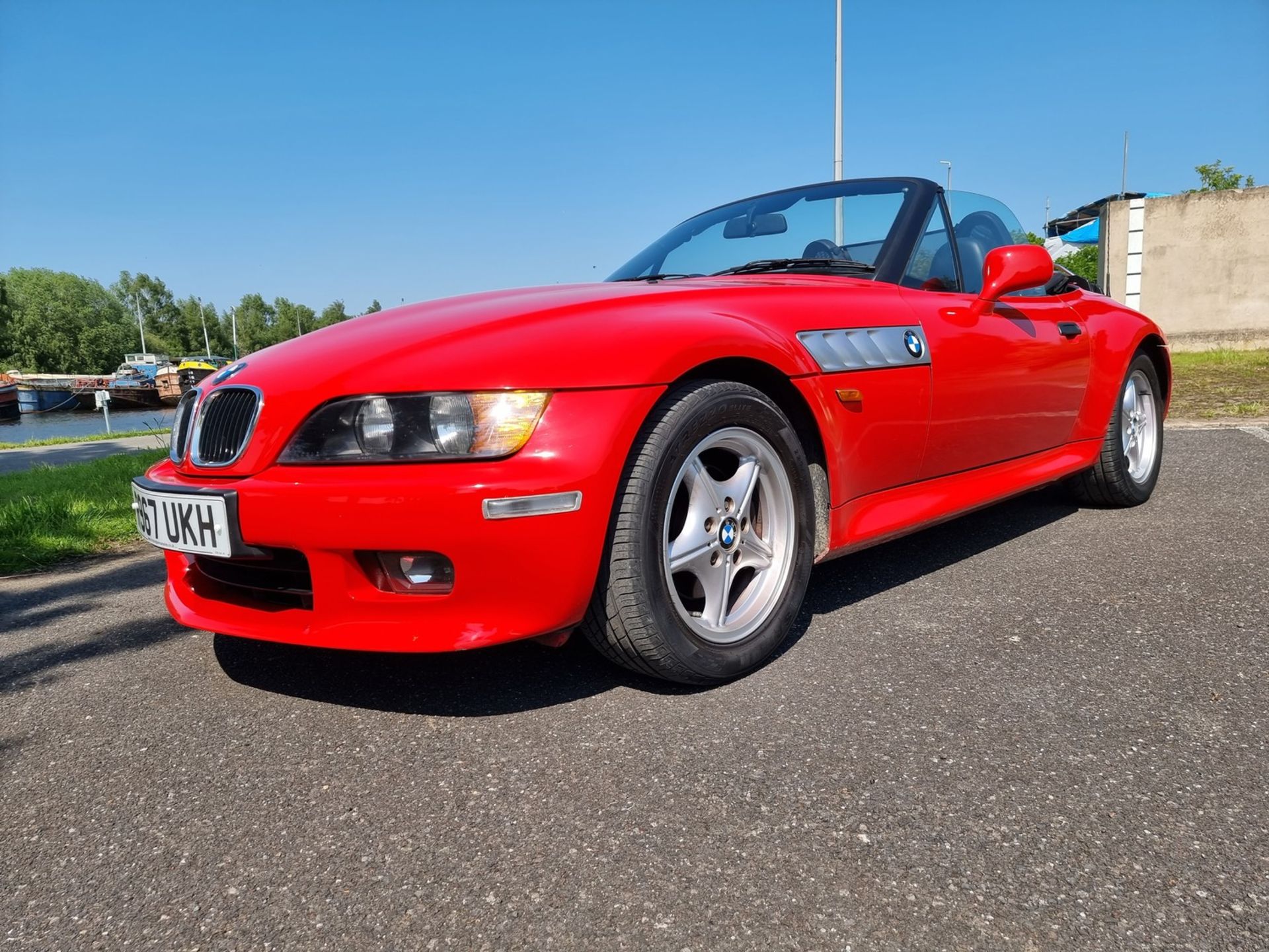 1997 BMW Z3 2.8, 2793cc. Registration number R967 UKH. Chassis number WBACJ32010LB86770. We have got - Image 2 of 17