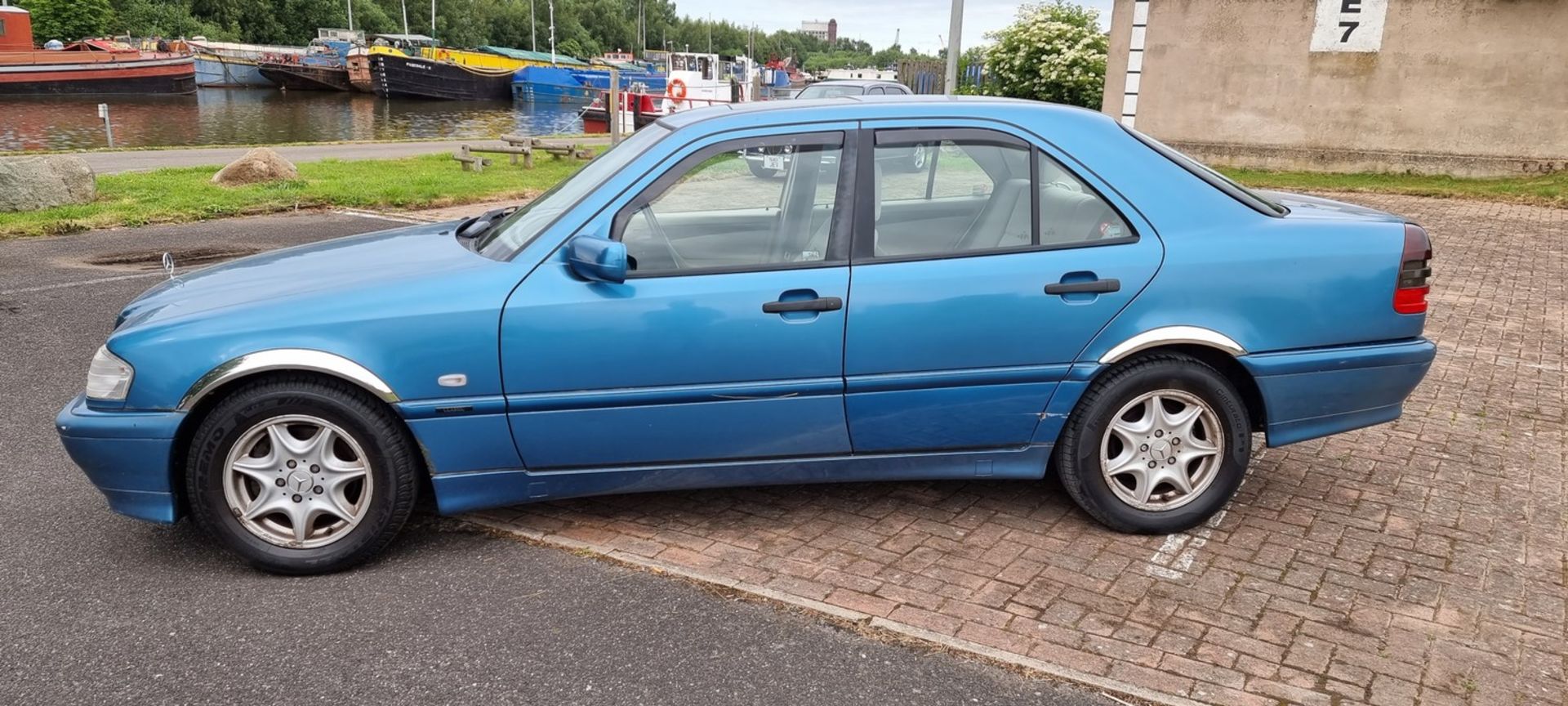 1997 Mercedes Benz W202 C180, Registration number R654 MGT. Chassis number . Engine number . In - Image 7 of 16