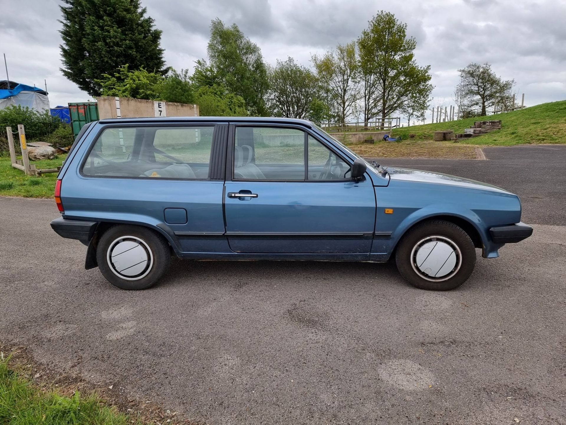 1989 VW Polo Mk2, 1272cc. Registration number G775 MKH. Chassis number WVWZZZ80ZKW168973. Engine - Image 7 of 16
