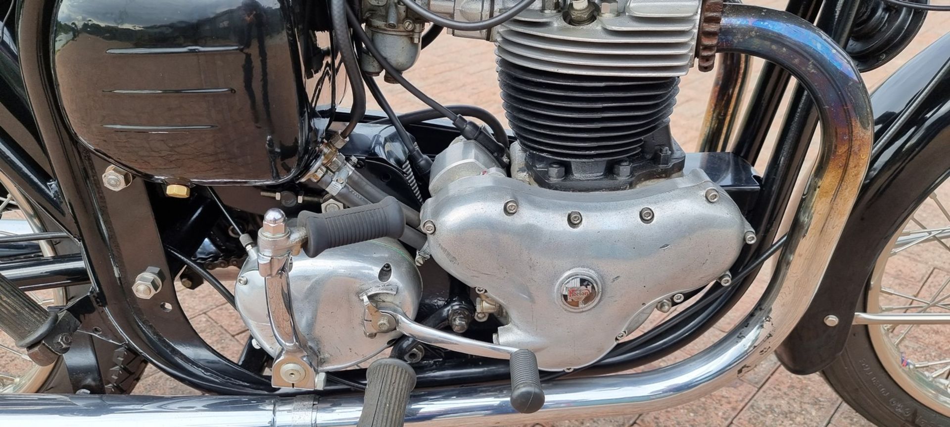 1958 Norton Dominator 99, 596cc. Registration number 852 BHY. Frame number N14 78402. Engine - Image 9 of 13