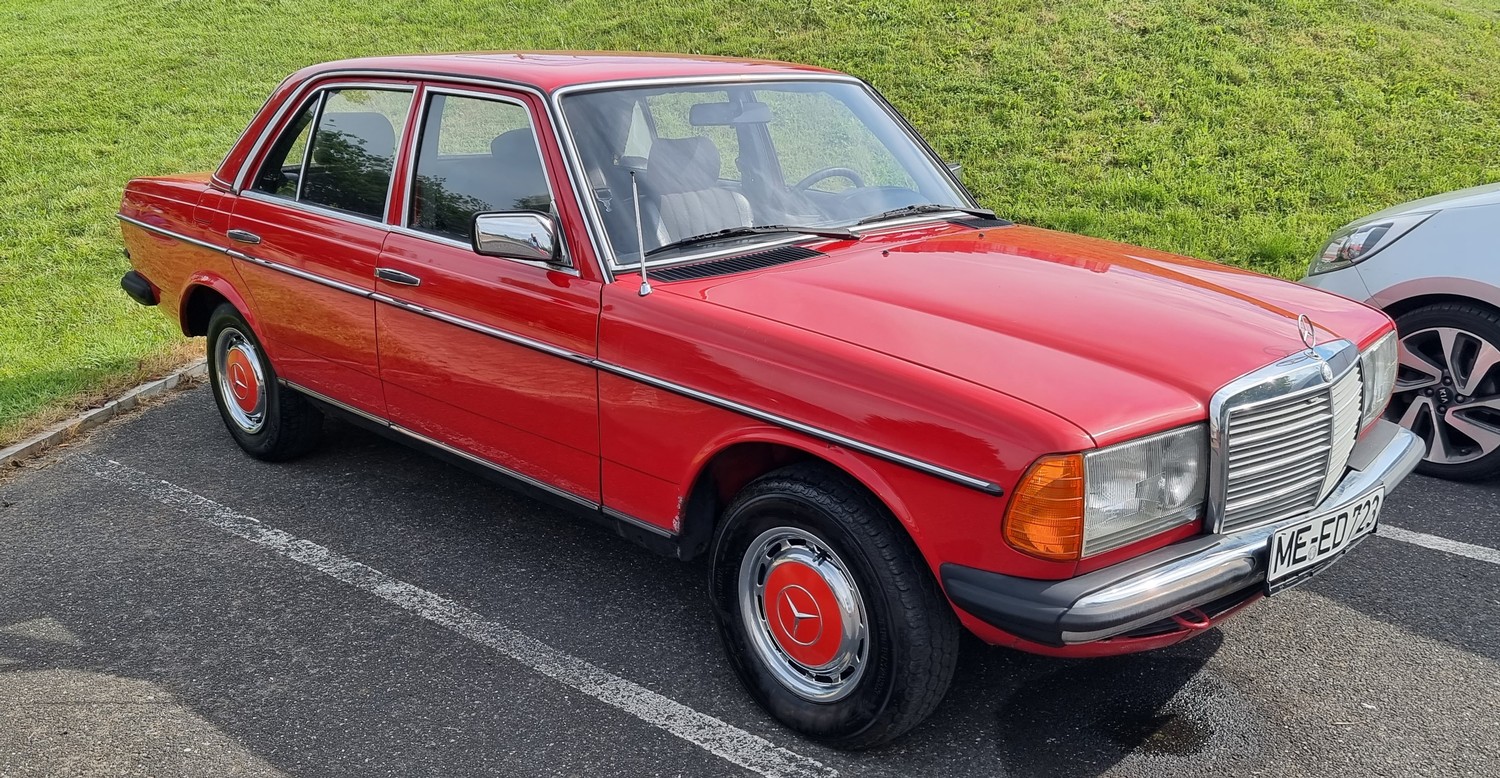 C.1980 Mercedes Benz W123, 240D, 2400cc. Registration number unregistered. Chassis number