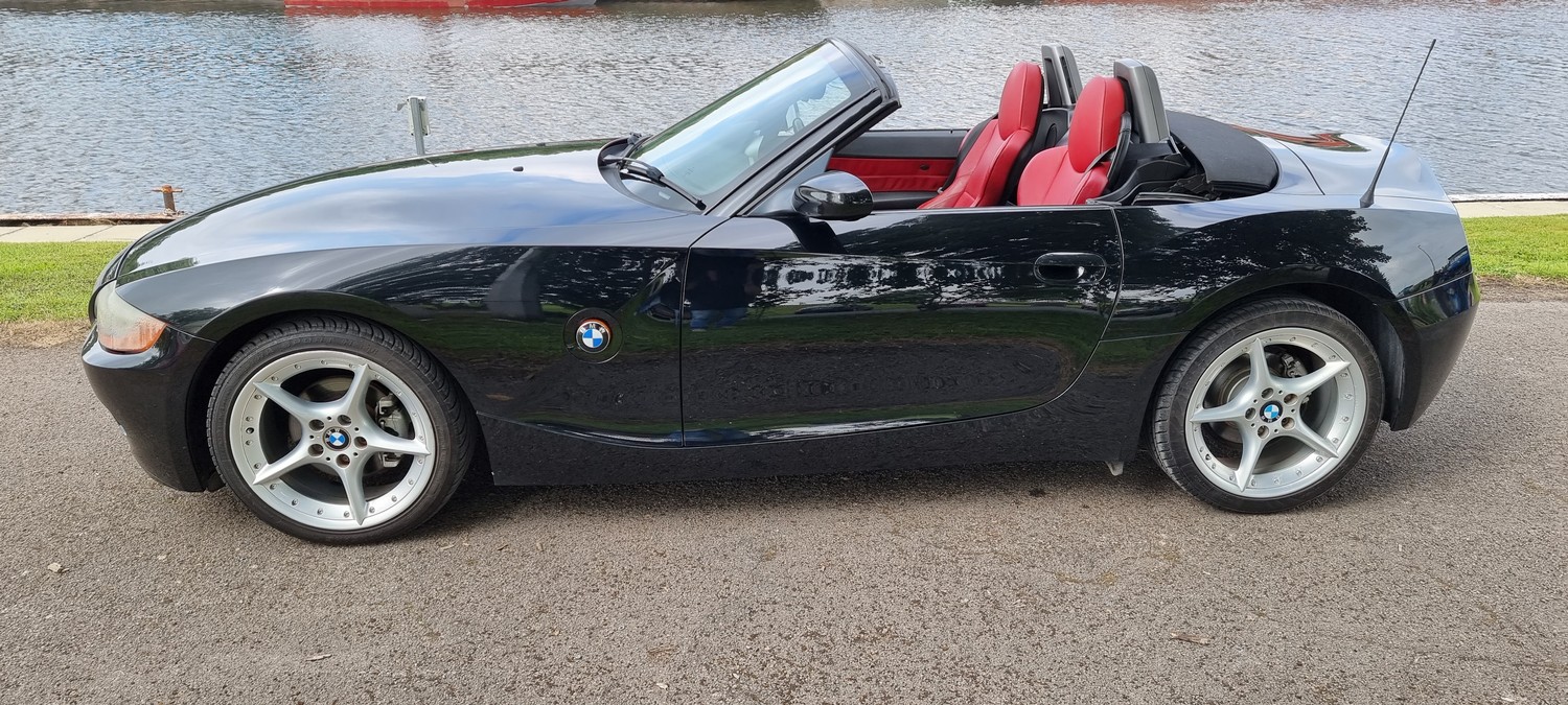 2004 BMW Z4 2.2i SE, 2171cc. Registration number FD54 PFE. Chassis number WBABT12070LP80092. PFE was - Image 9 of 16