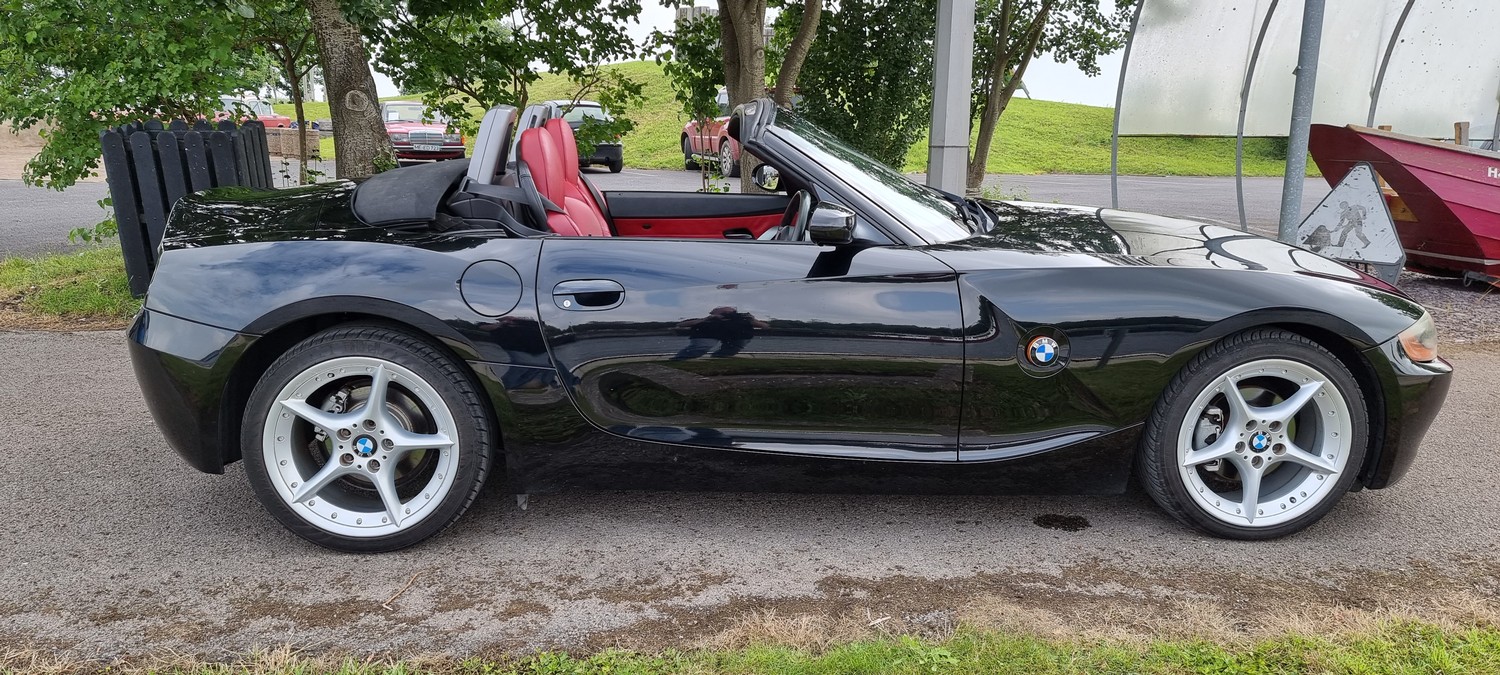 2004 BMW Z4 2.2i SE, 2171cc. Registration number FD54 PFE. Chassis number WBABT12070LP80092. PFE was - Image 8 of 16